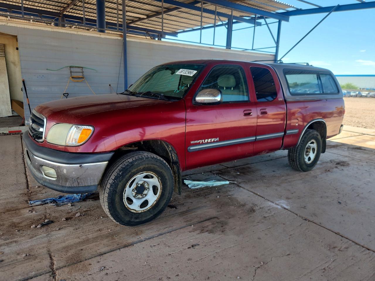 2002 Toyota Tundra Sr5 V8 Red vin: 5TBBT44192S312191