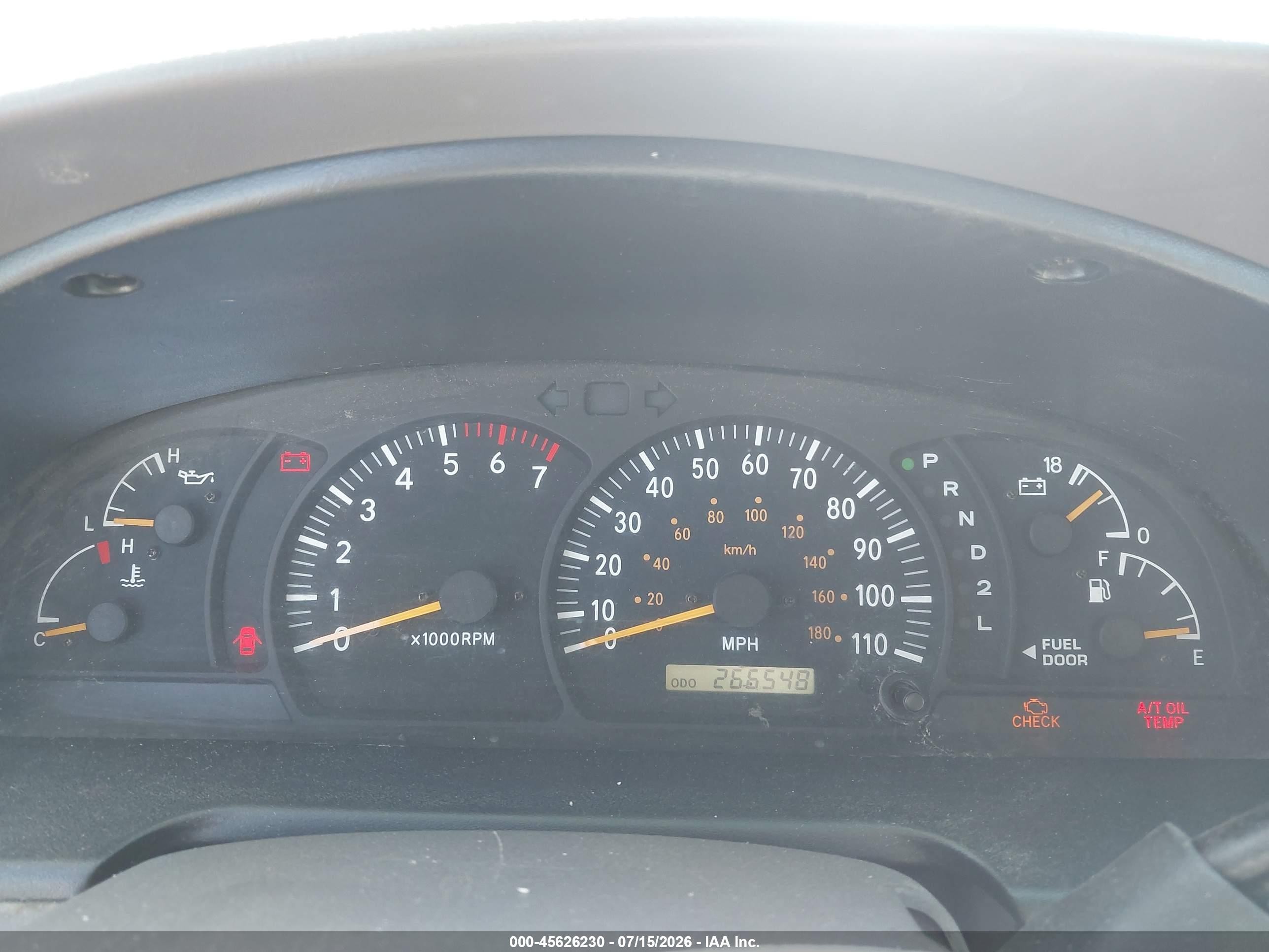 2002 Toyota Tundra Sr5 V8 Champagne vin: 5TBBT44192S327824