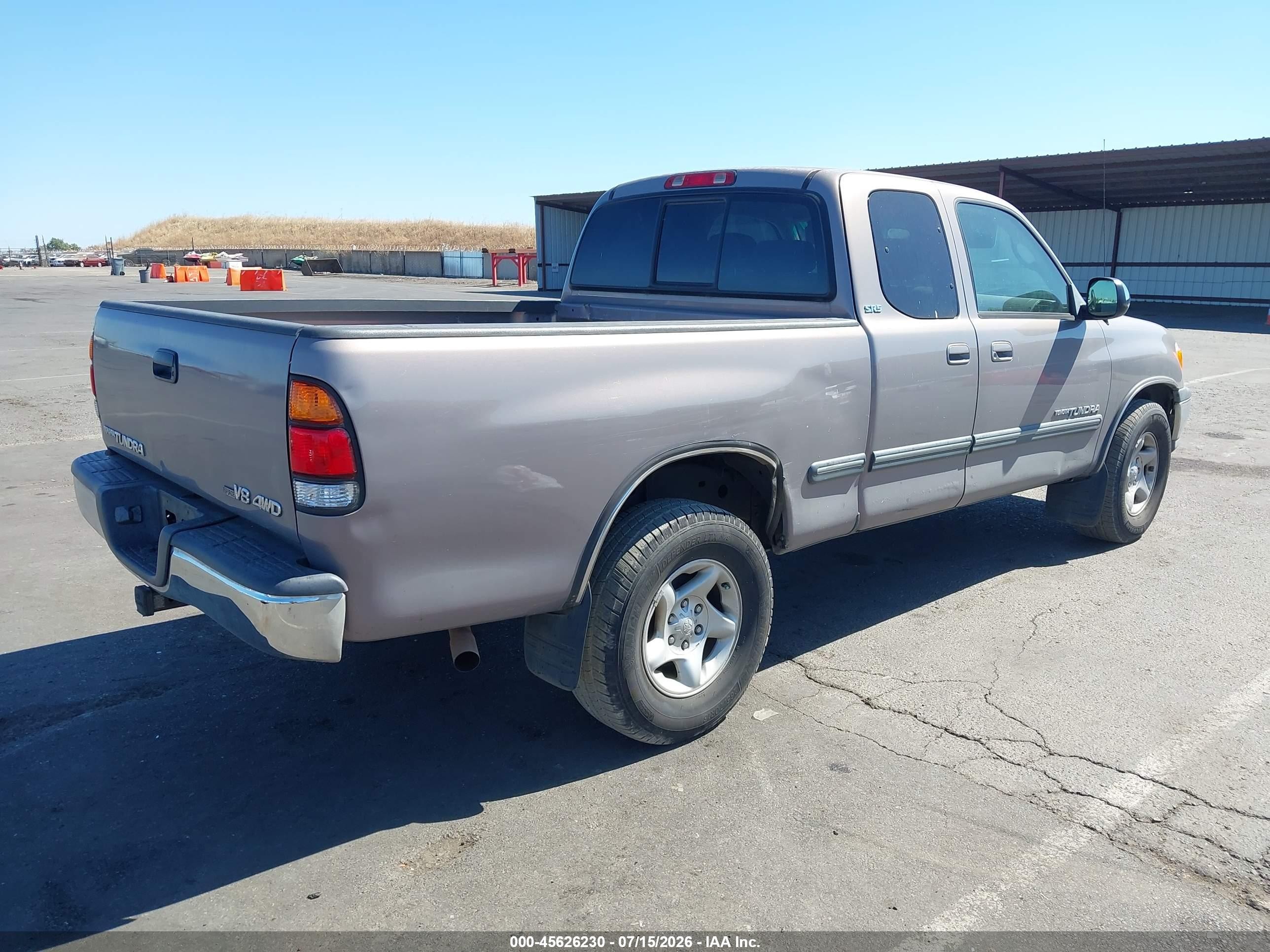 2002 Toyota Tundra Sr5 V8 Champagne vin: 5TBBT44192S327824