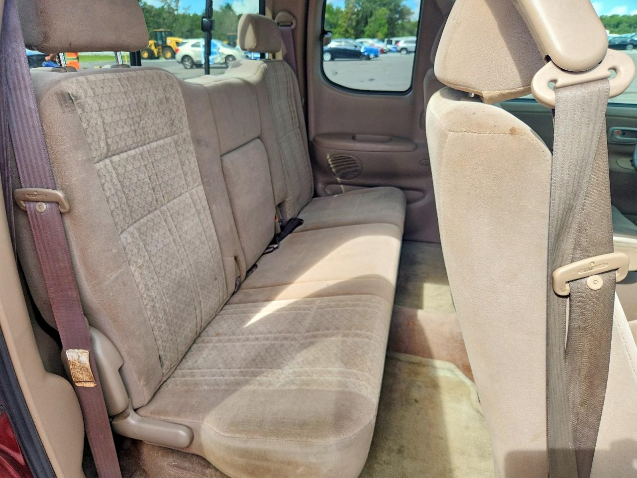 2003 Toyota Tundra Sr5 Burgundy vin: 5TBBT44193S372294