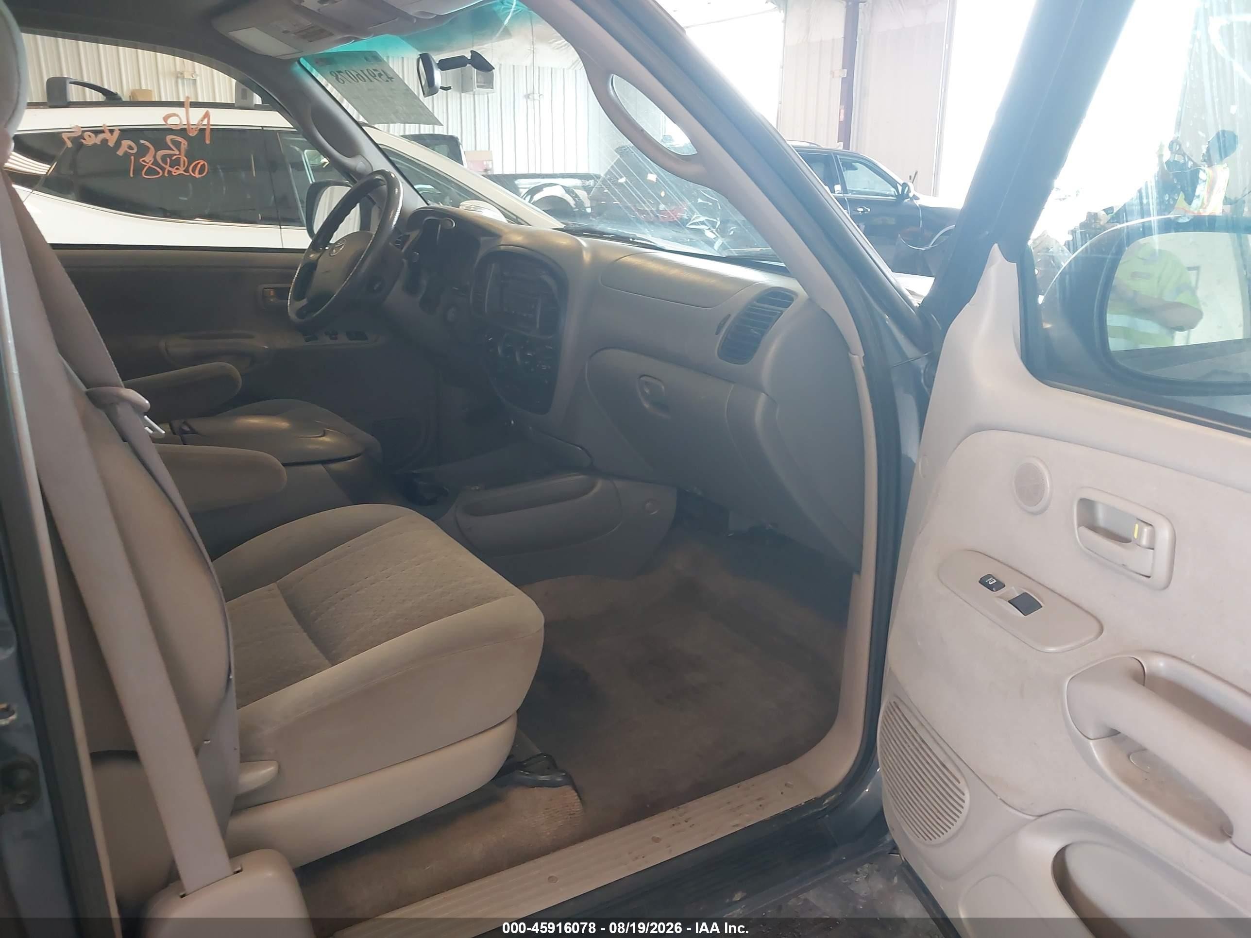 2005 Toyota Tundra Sr5 V8 Gray vin: 5TBBT44195S470499