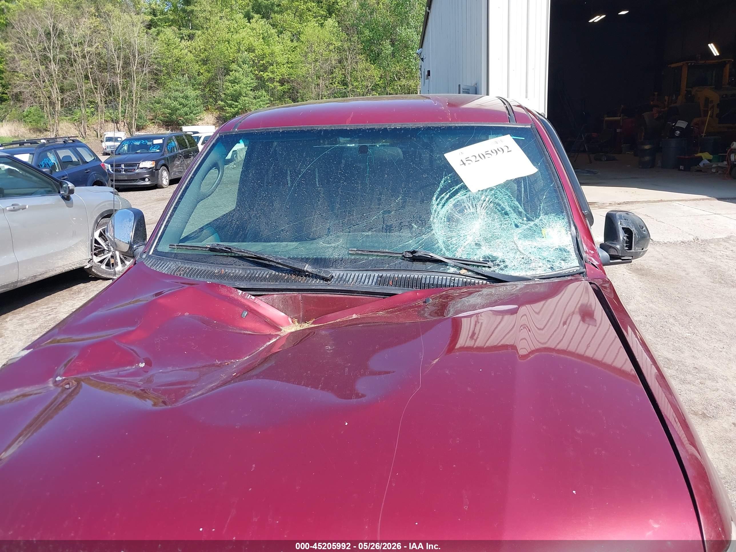 2006 Toyota Tundra Sr5 V8 Red vin: 5TBBT44196S485313