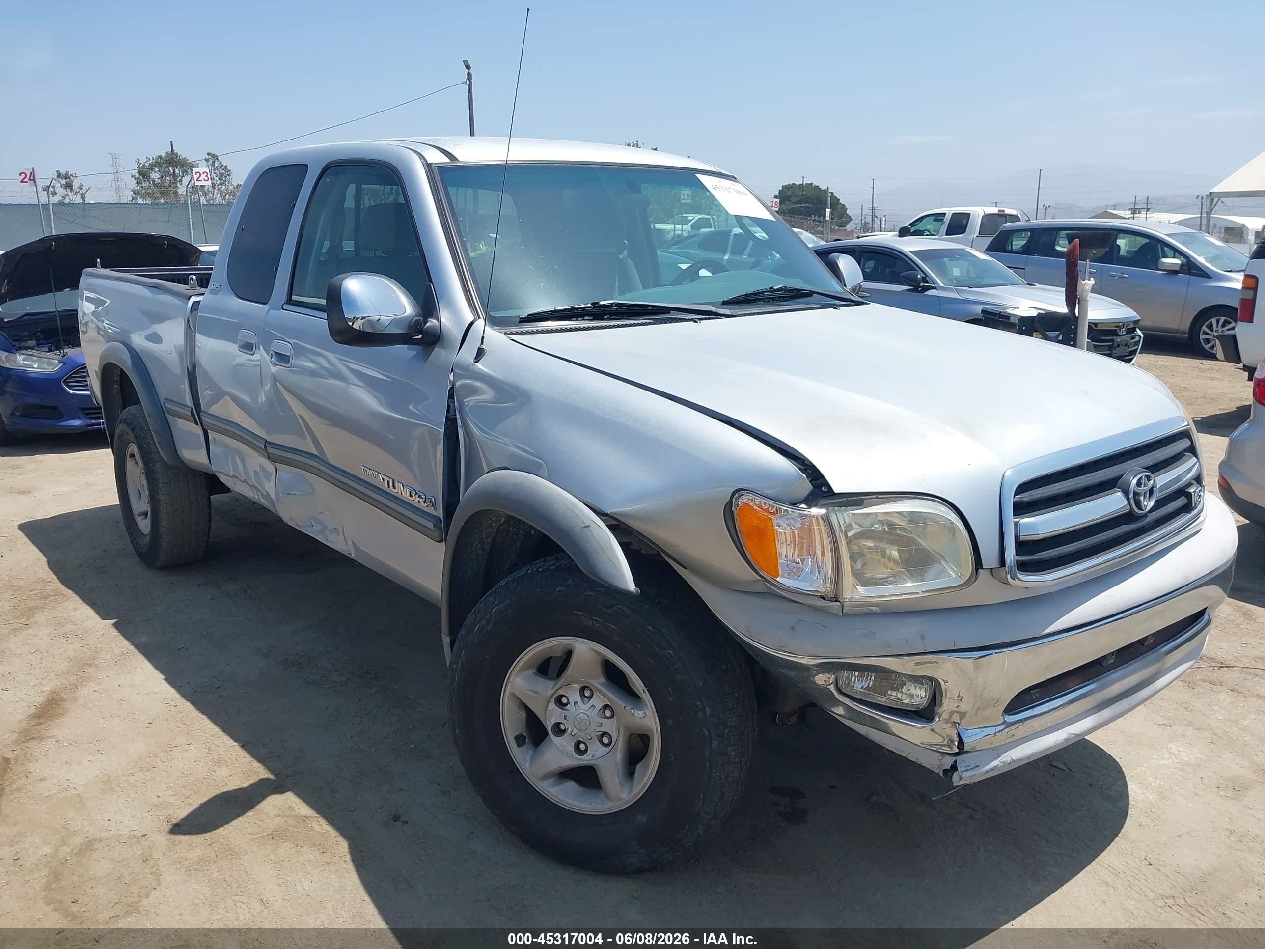 2000 Toyota Tundra Sr5 V8 Gray vin: 5TBBT4419YS022591