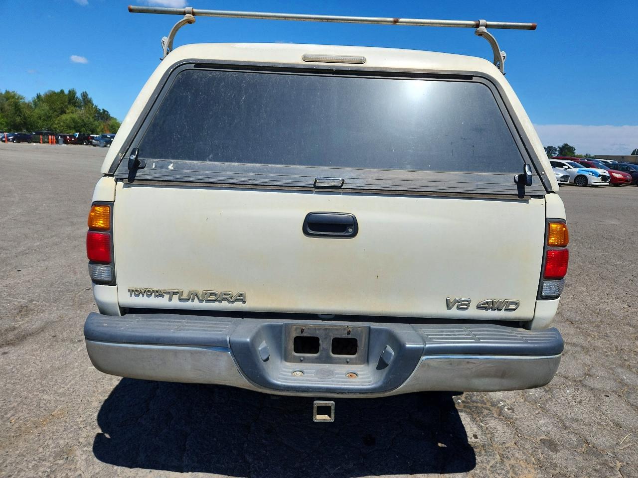 2000 Toyota Tundra Sr5 White vin: 5TBBT4419YS098022