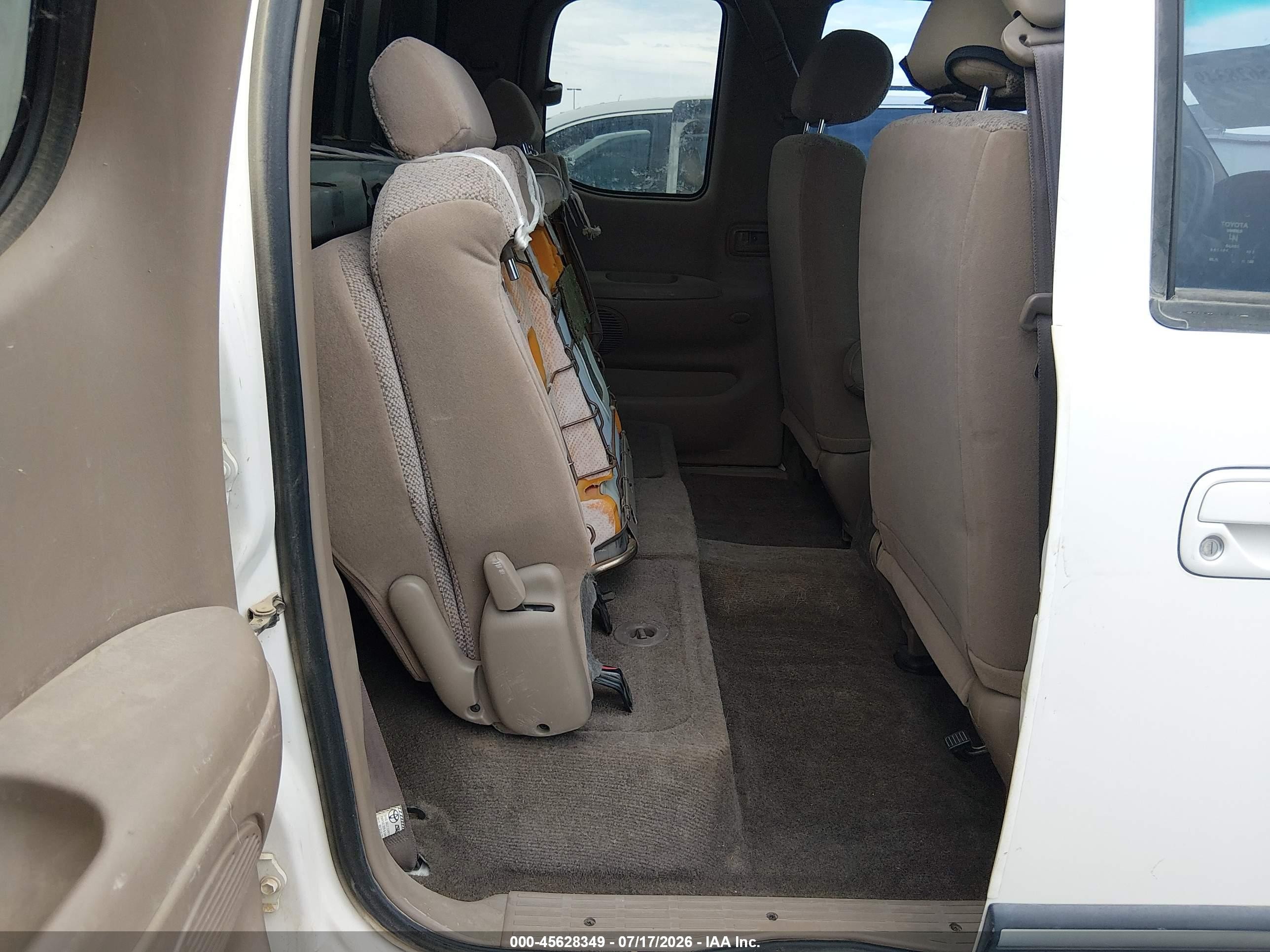 2002 Toyota Tundra Access Cab/access Cab Sr5 White vin: 5TBBT441X2S232348