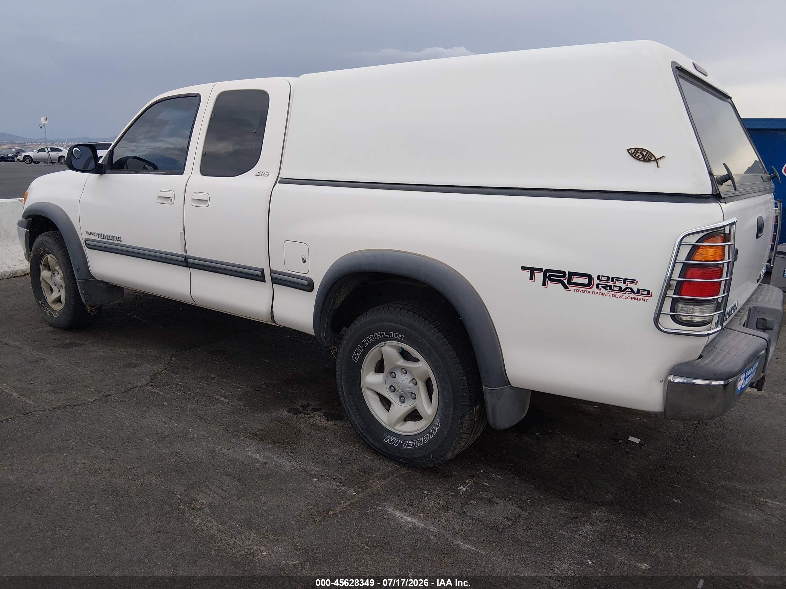 2002 Toyota Tundra Access Cab/access Cab Sr5 White vin: 5TBBT441X2S232348