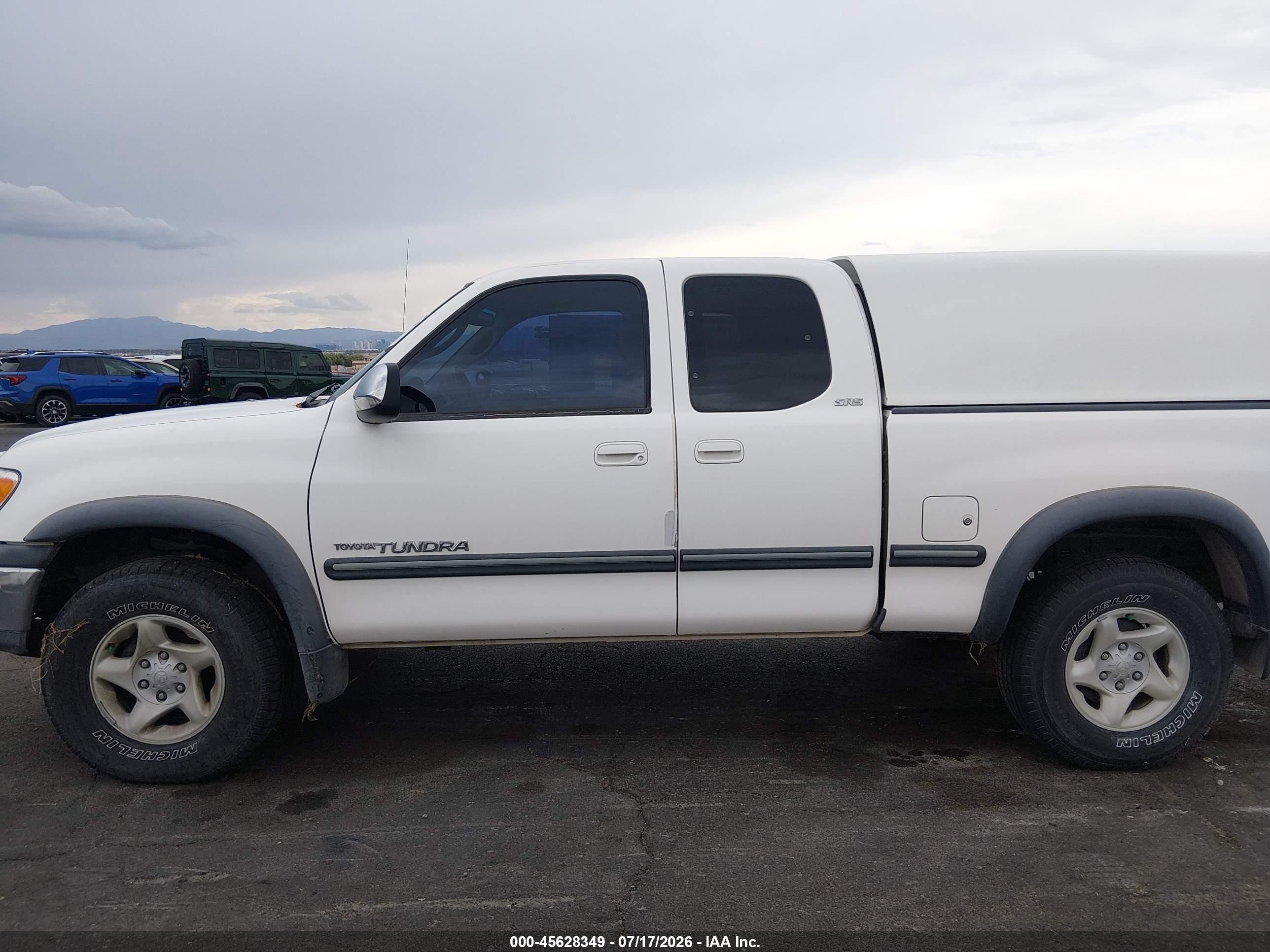 2002 Toyota Tundra Access Cab/access Cab Sr5 White vin: 5TBBT441X2S232348
