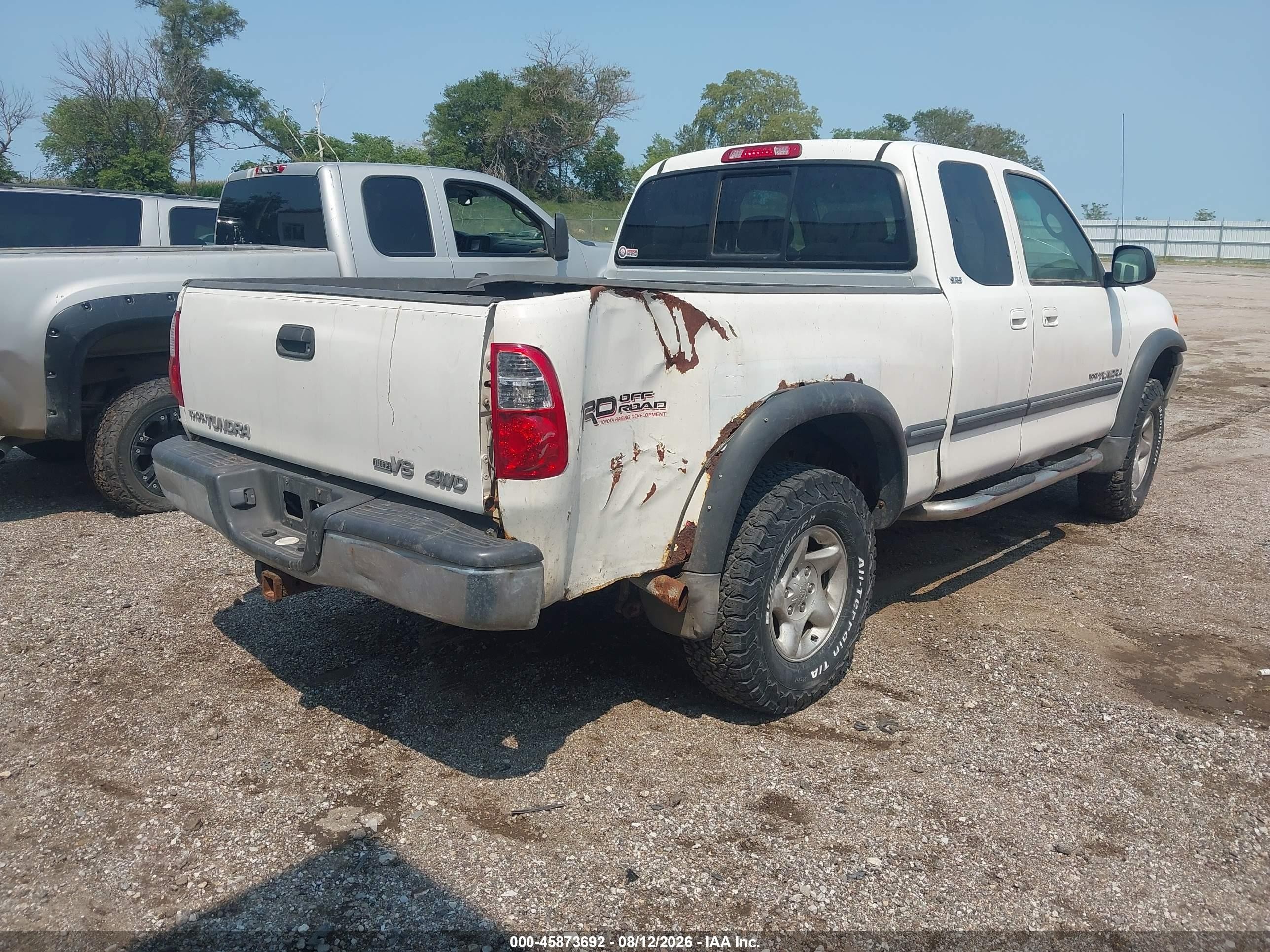 2002 Toyota Tundra Sr5 V8 Белый vin: 5TBBT441X2S253149