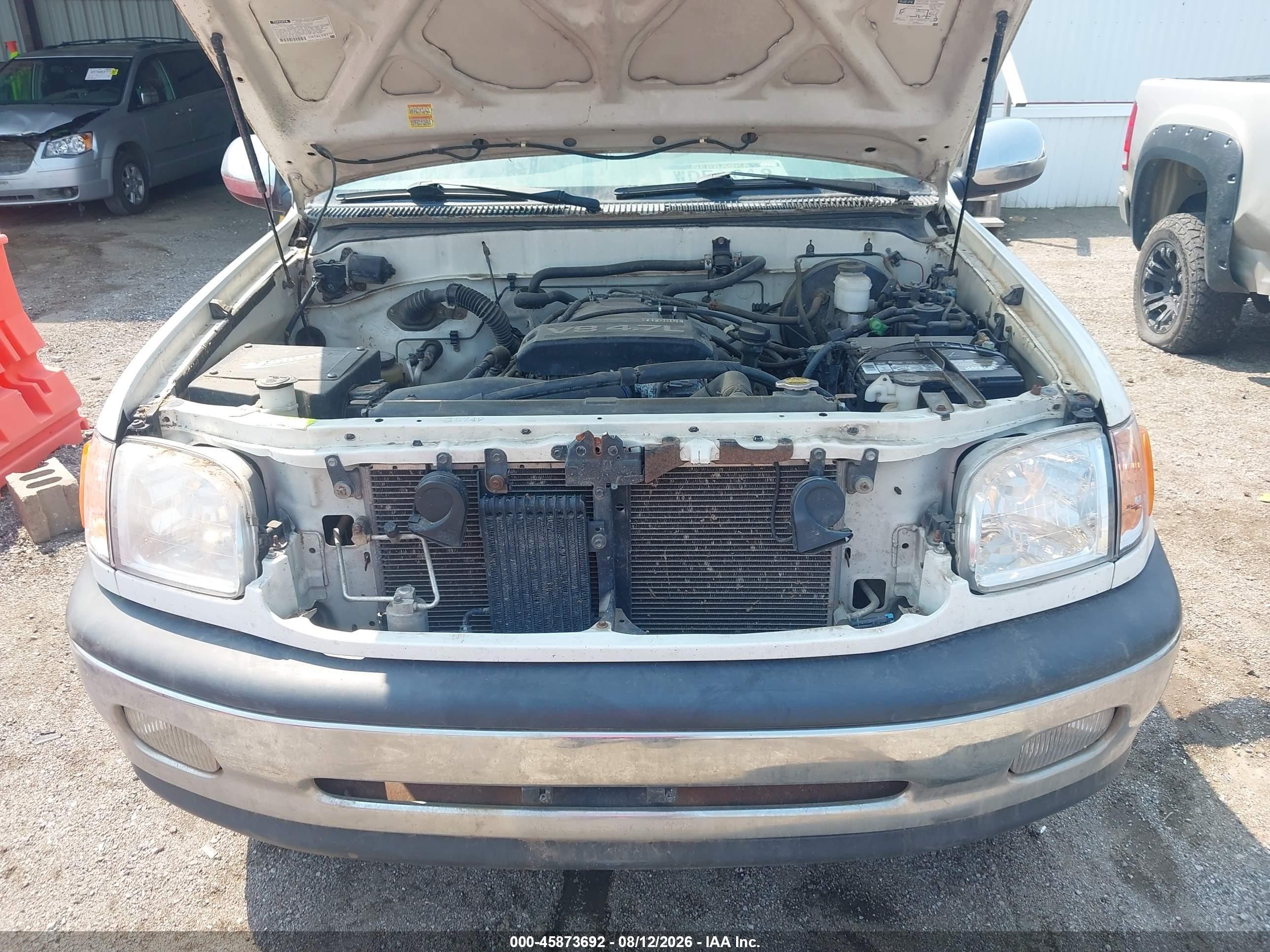 2002 Toyota Tundra Sr5 V8 Белый vin: 5TBBT441X2S253149