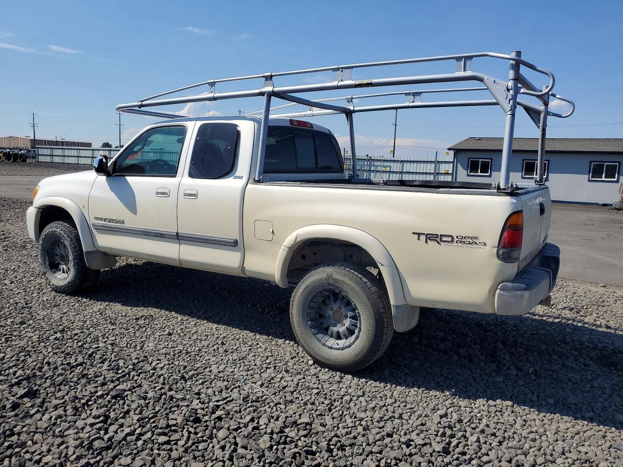 2003 Toyota Tundra Access Cab Sr5 White vin: 5TBBT441X3S415704
