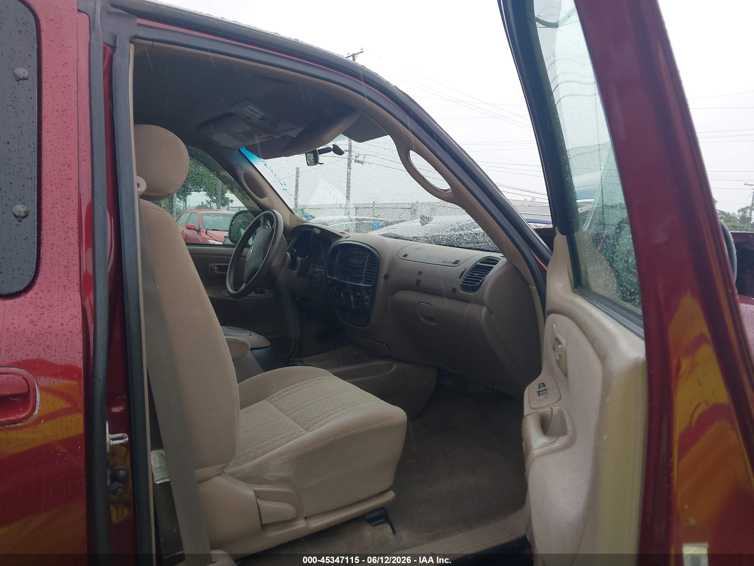 2003 Toyota Tundra Sr5 V8 Red vin: 5TBBT441X3S424192
