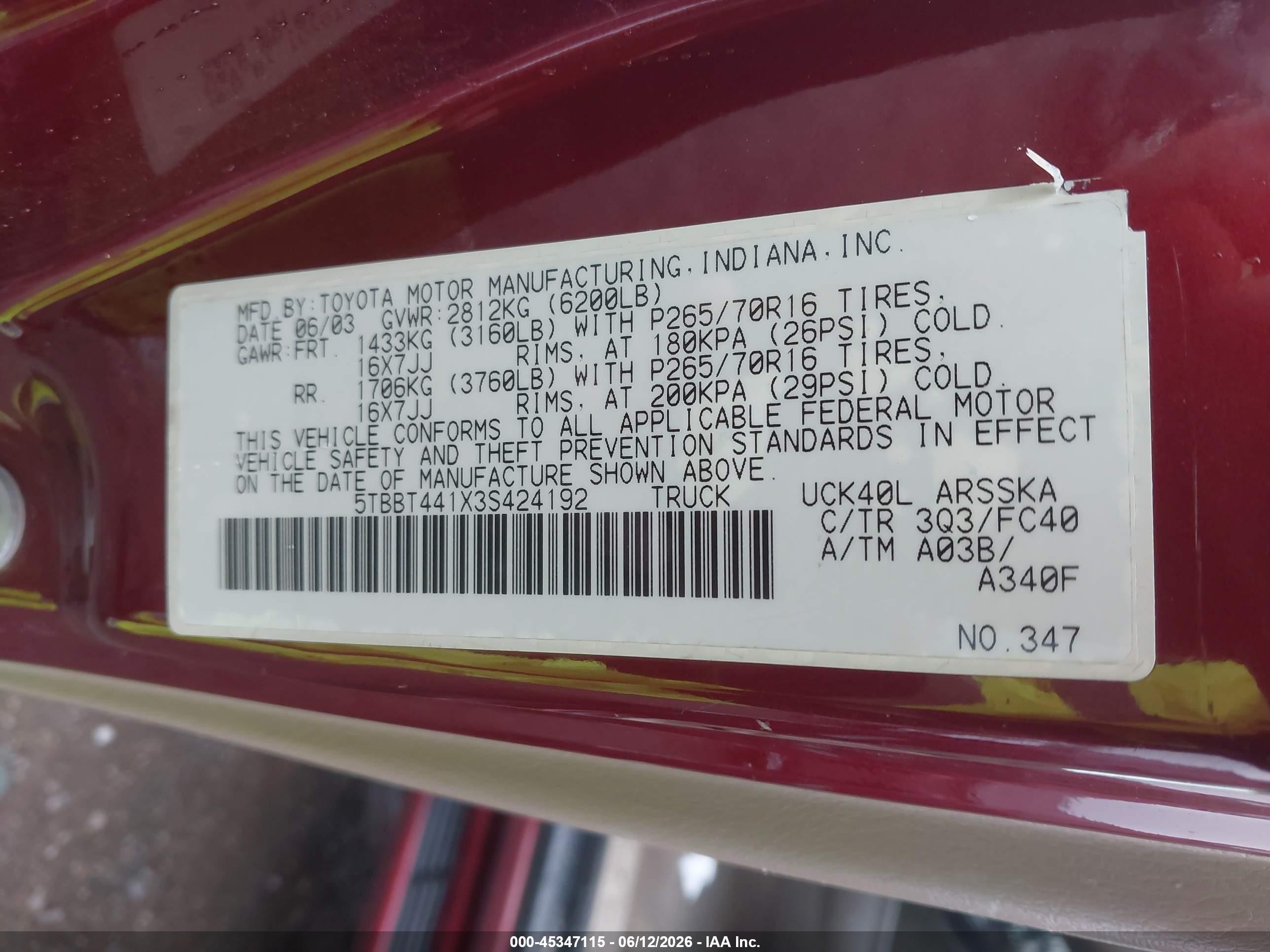 2003 Toyota Tundra Sr5 V8 Red vin: 5TBBT441X3S424192