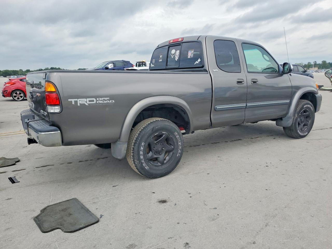 2004 Toyota Tundra Access Cab Sr5 Gray vin: 5TBBT441X4S441673