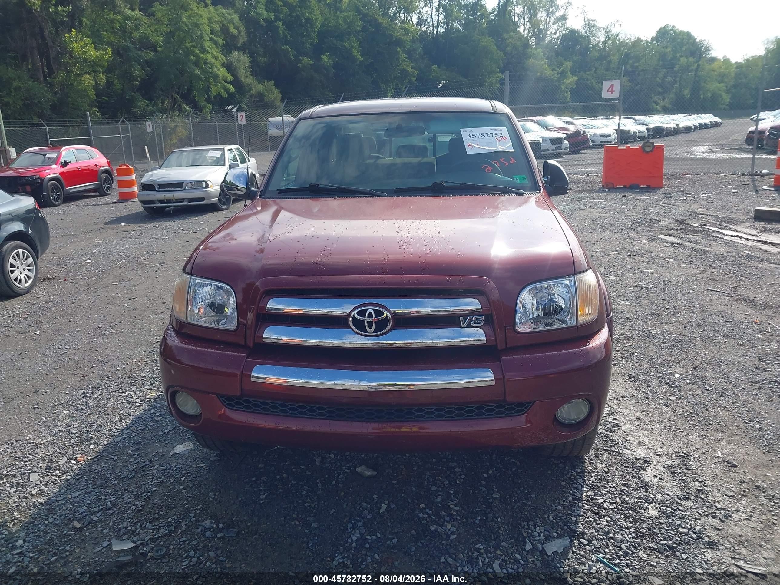 2005 Toyota Tundra Sr5 V8 Burgundy vin: 5TBBT441X5S457356