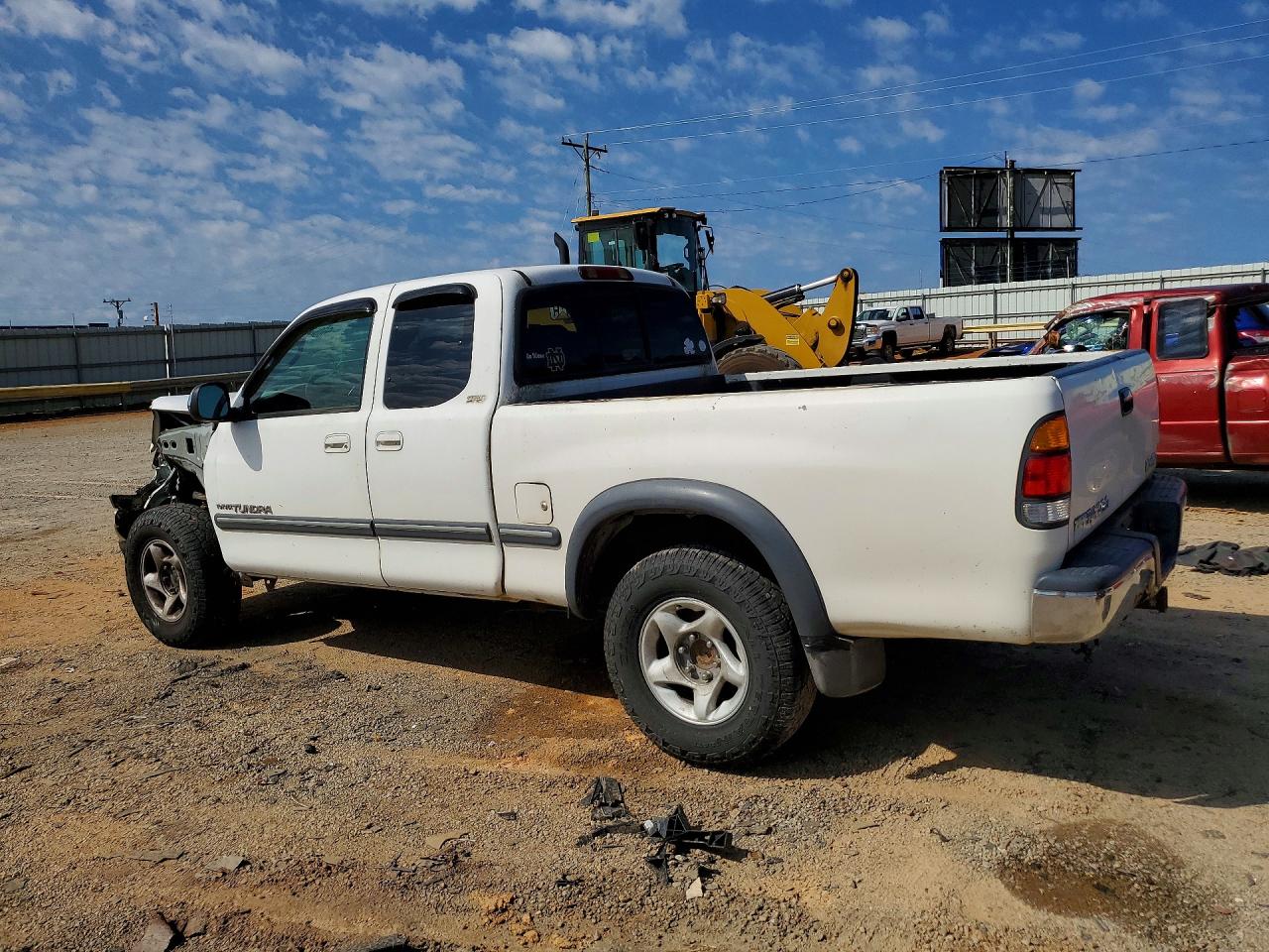 2000 Toyota Tundra Sr5 White vin: 5TBBT441XYS030375
