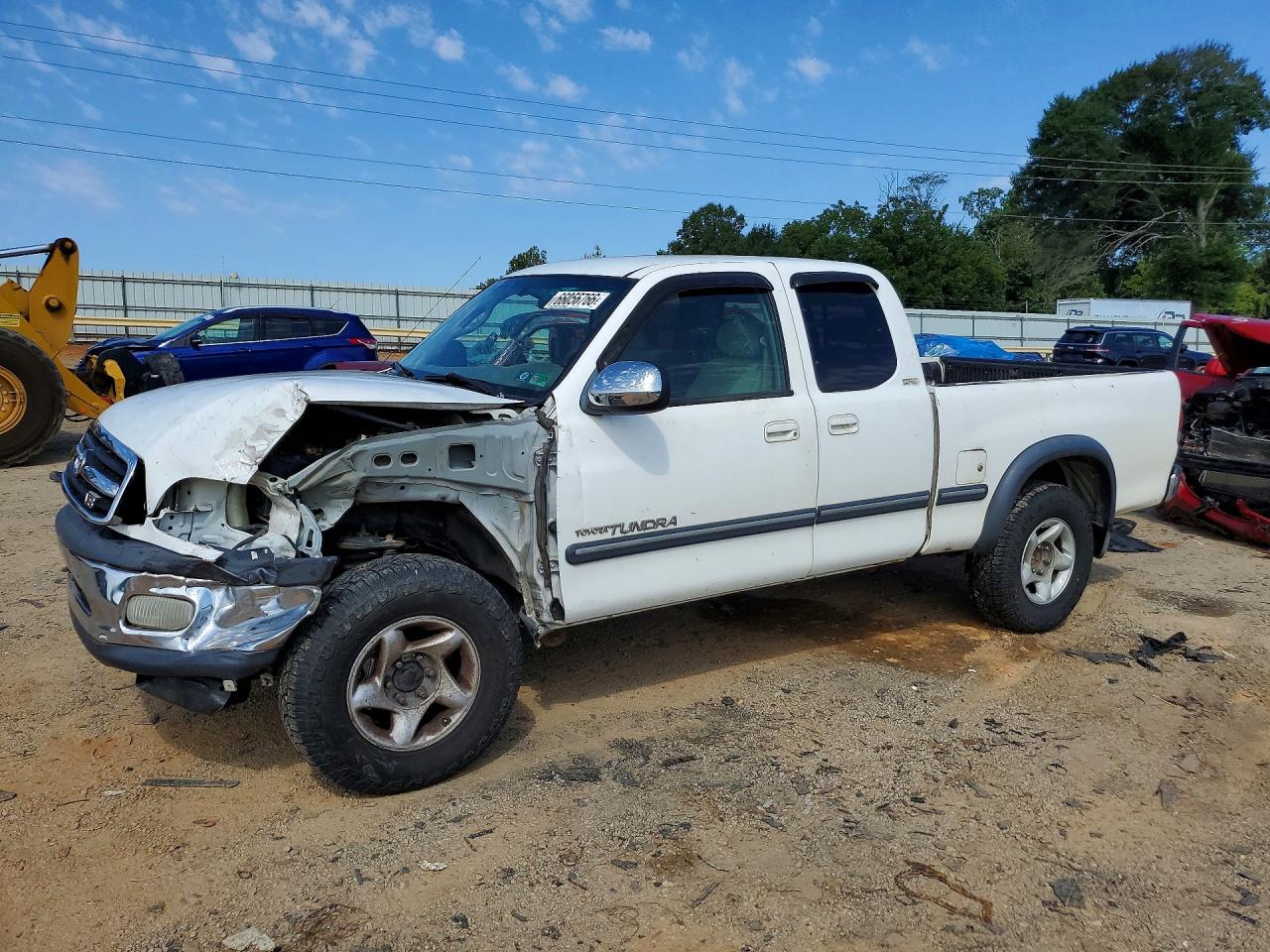 2000 Toyota Tundra Sr5 White vin: 5TBBT441XYS030375