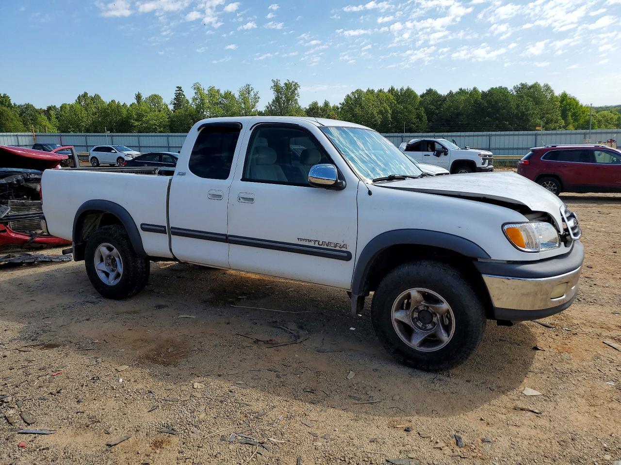 2000 Toyota Tundra Sr5 White vin: 5TBBT441XYS030375