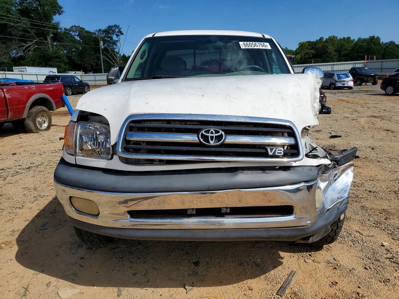 2000 Toyota Tundra Sr5 White vin: 5TBBT441XYS030375