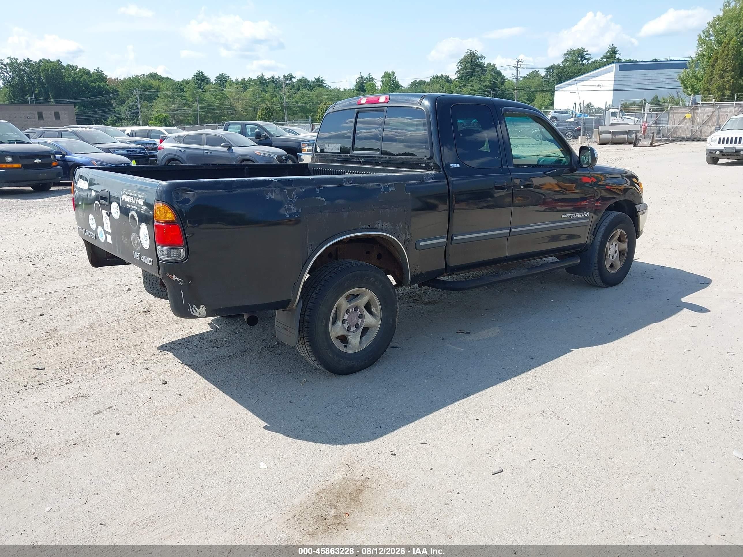 2000 Toyota Tundra Sr5 V8 Black vin: 5TBBT441XYS047368