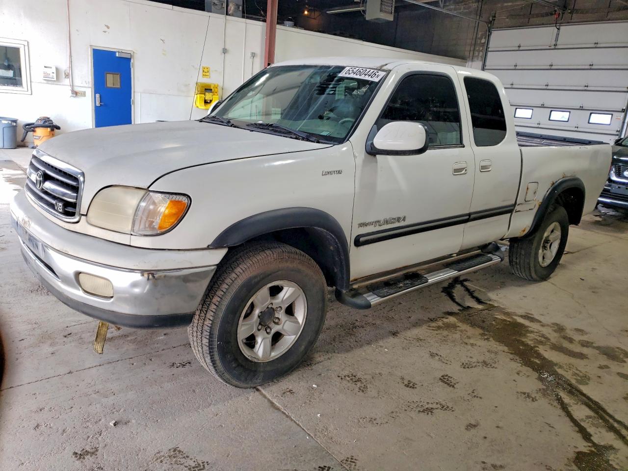 2000 Toyota Tundra Access Cab Limited White vin: 5TBBT4812YS088698