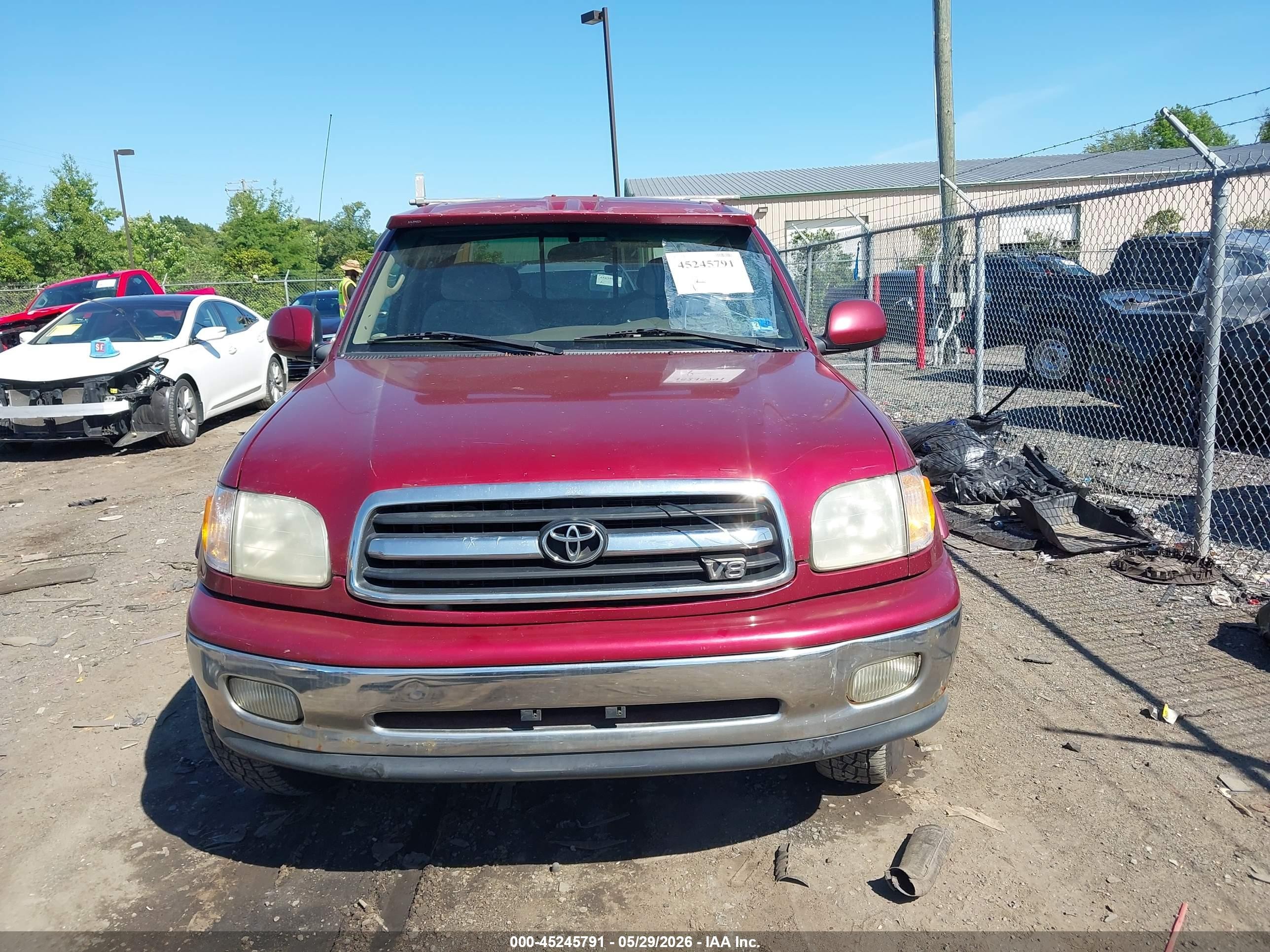 2001 Toyota Tundra Ltd Red vin: 5TBBT48131S201645