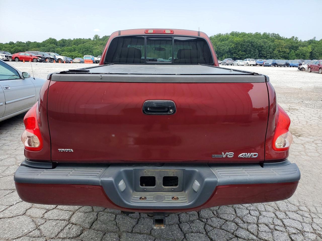 2004 Toyota Tundra Limited Burgundy vin: 5TBBT48134S445316