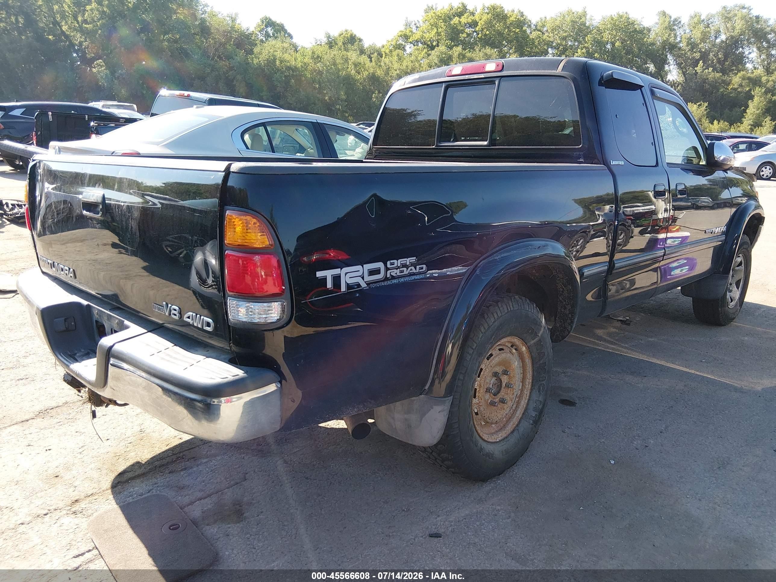 2001 Toyota Tundra Ltd V8 Черный vin: 5TBBT48141S134490