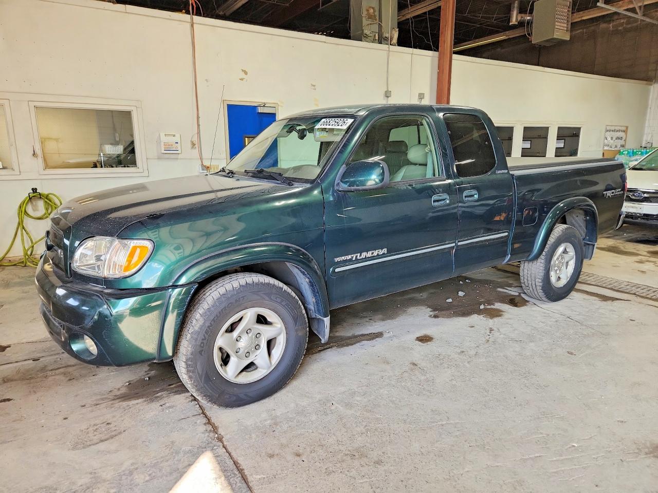 2003 Toyota Tundra Limited Green vin: 5TBBT48143S418303