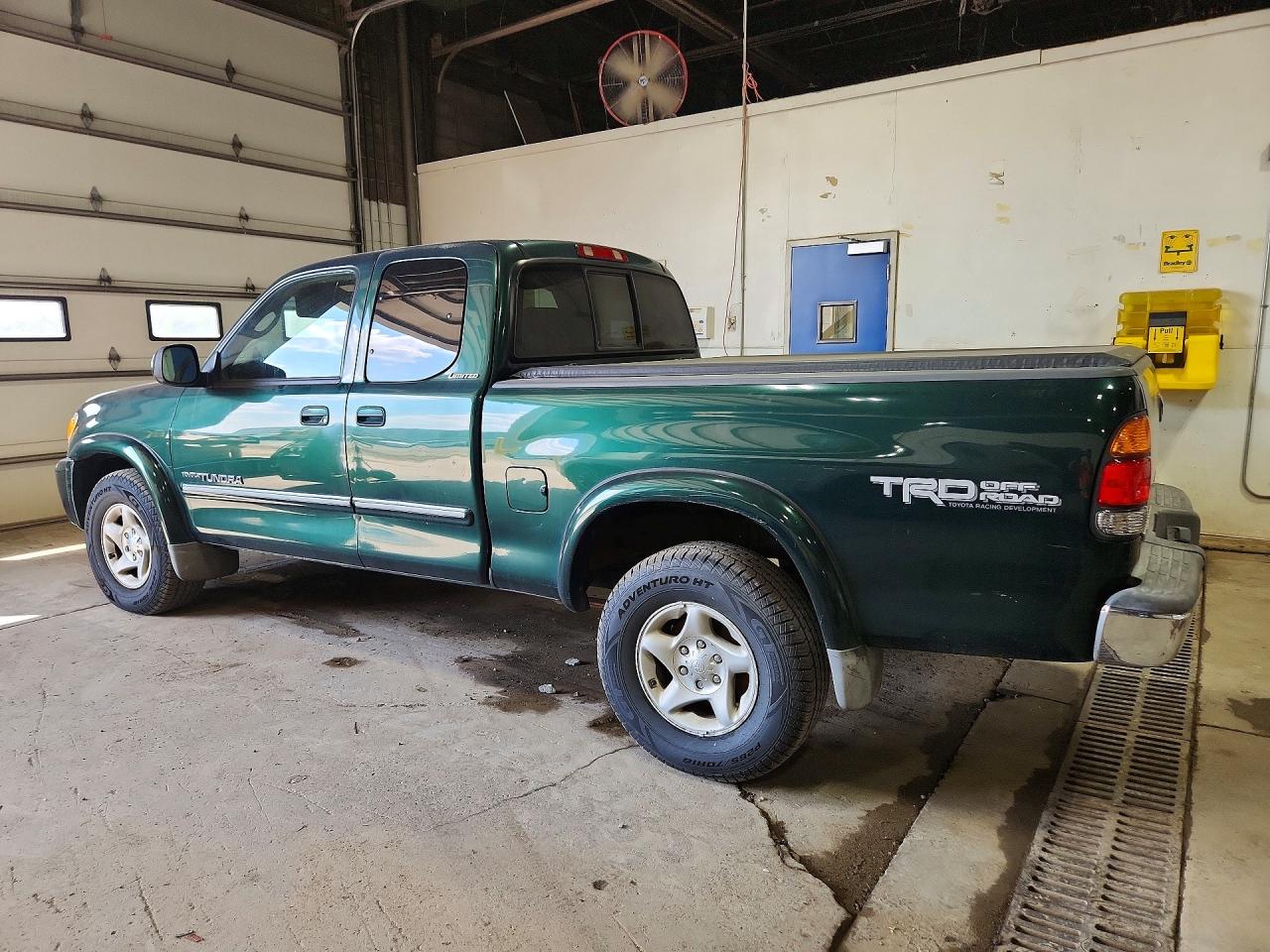 2003 Toyota Tundra Limited Green vin: 5TBBT48143S418303