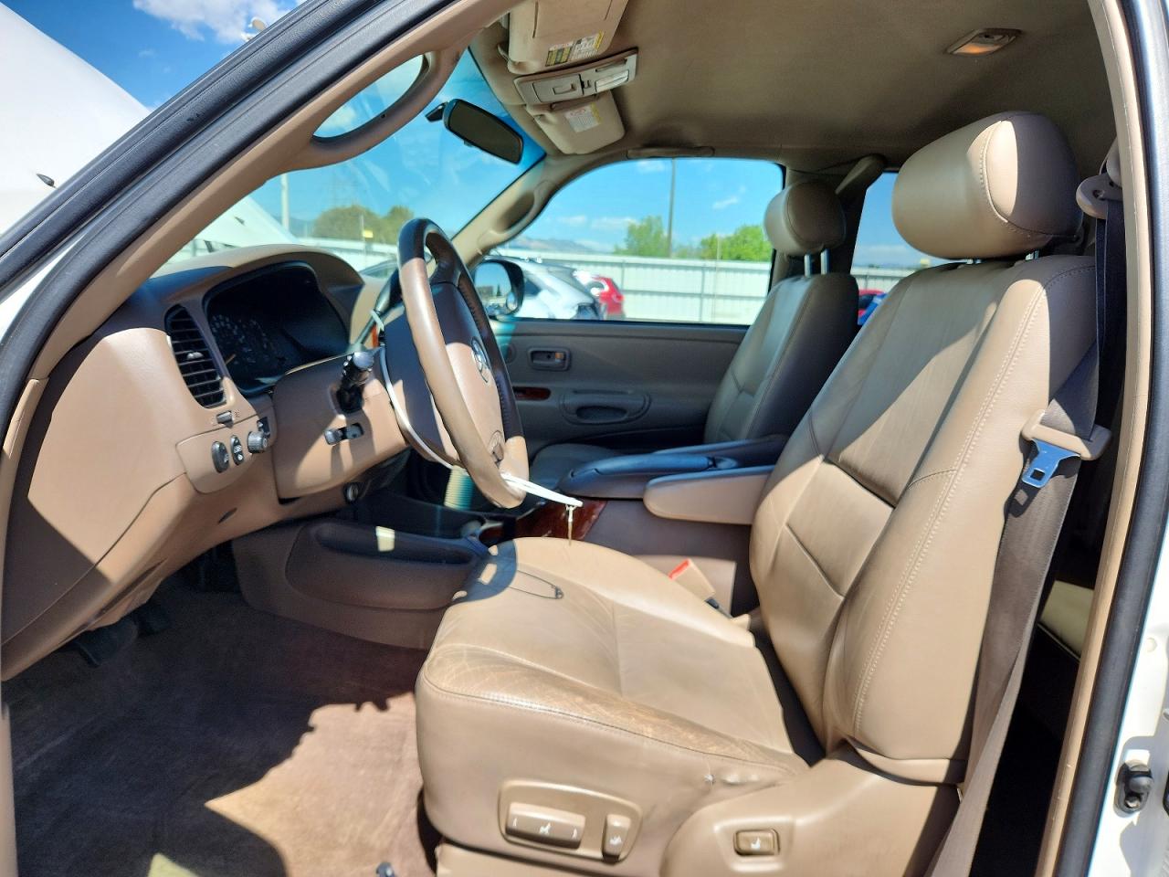 2004 Toyota Tundra Access Cab Limited White vin: 5TBBT48154S441543