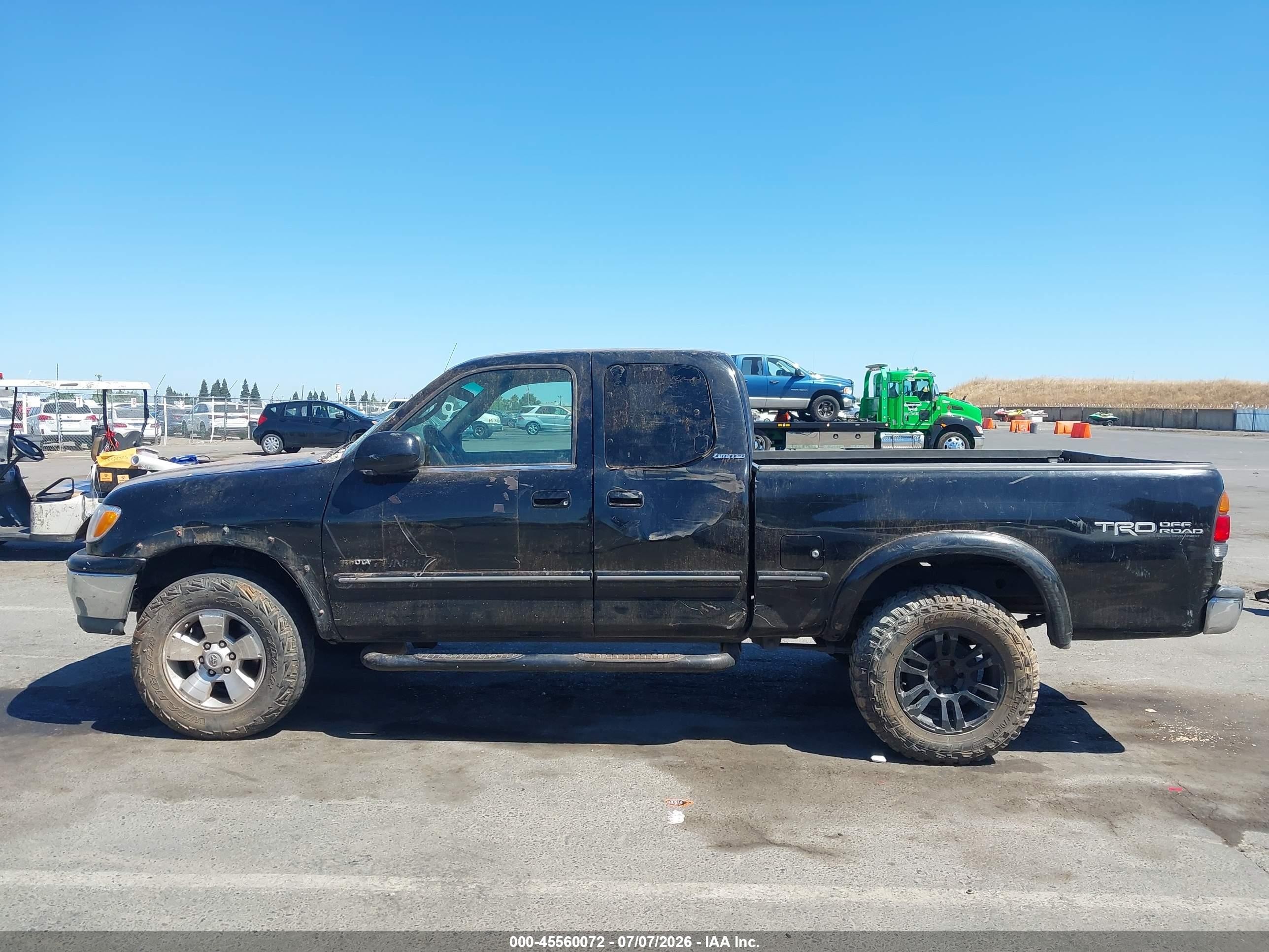 2001 Toyota Tundra Ltd V8 Black vin: 5TBBT48161S152117