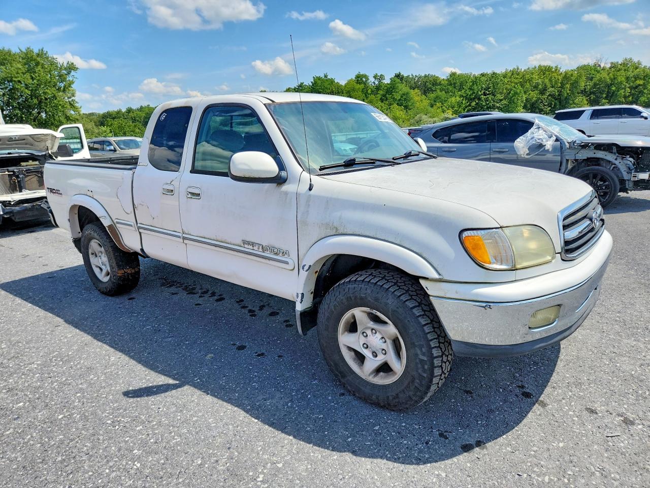 2001 Toyota Tundra Access Cab Limited White vin: 5TBBT48161S219427