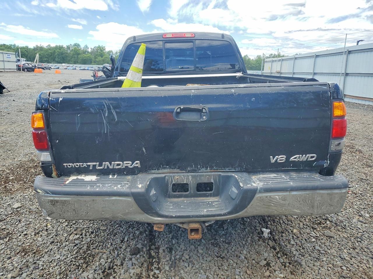 2000 Toyota Tundra Access Cab Limited Black vin: 5TBBT4818YS055754