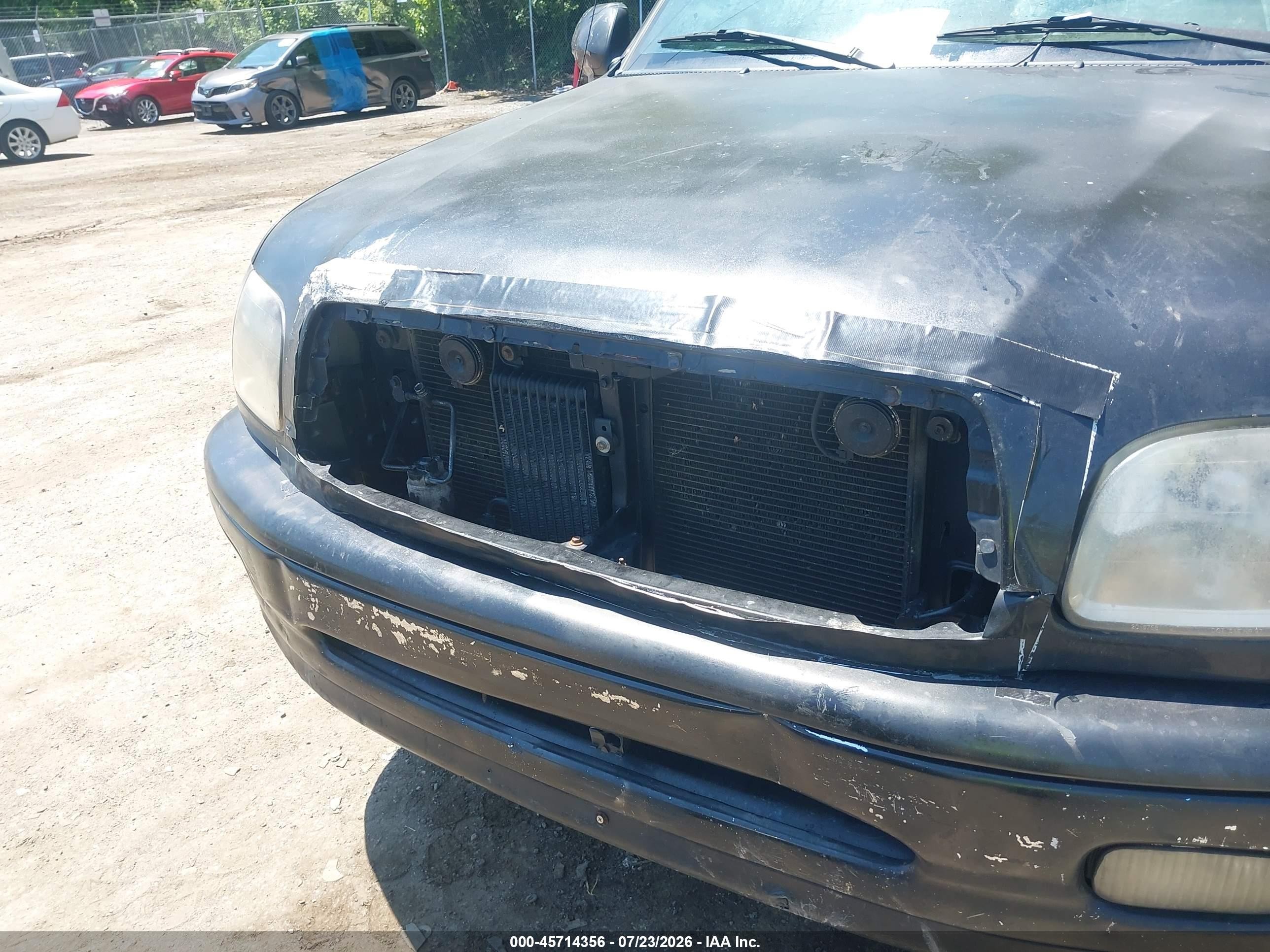 2000 Toyota Tundra Ltd V8 Black vin: 5TBBT4819YS019989