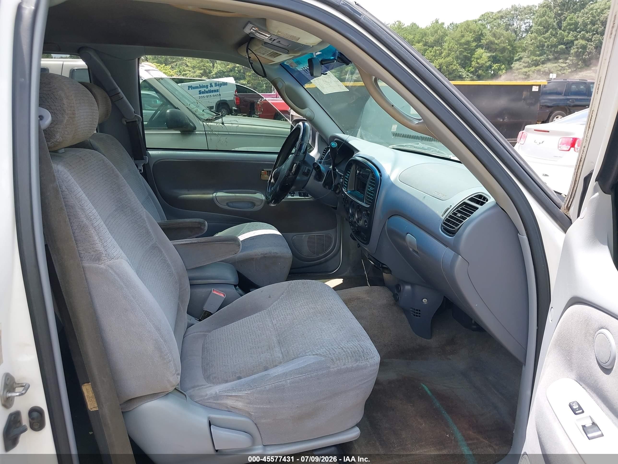 2002 Toyota Tundra Ltd V8 Белый vin: 5TBBT481X2S325364