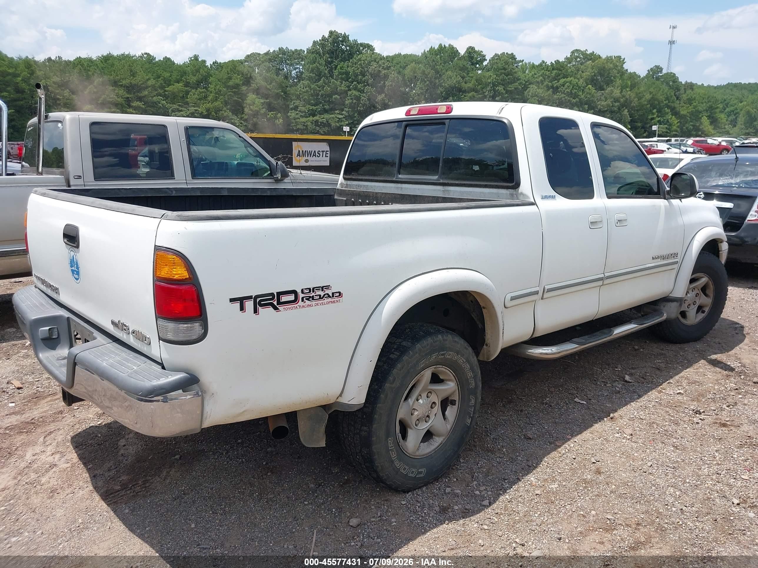 2002 Toyota Tundra Ltd V8 Белый vin: 5TBBT481X2S325364
