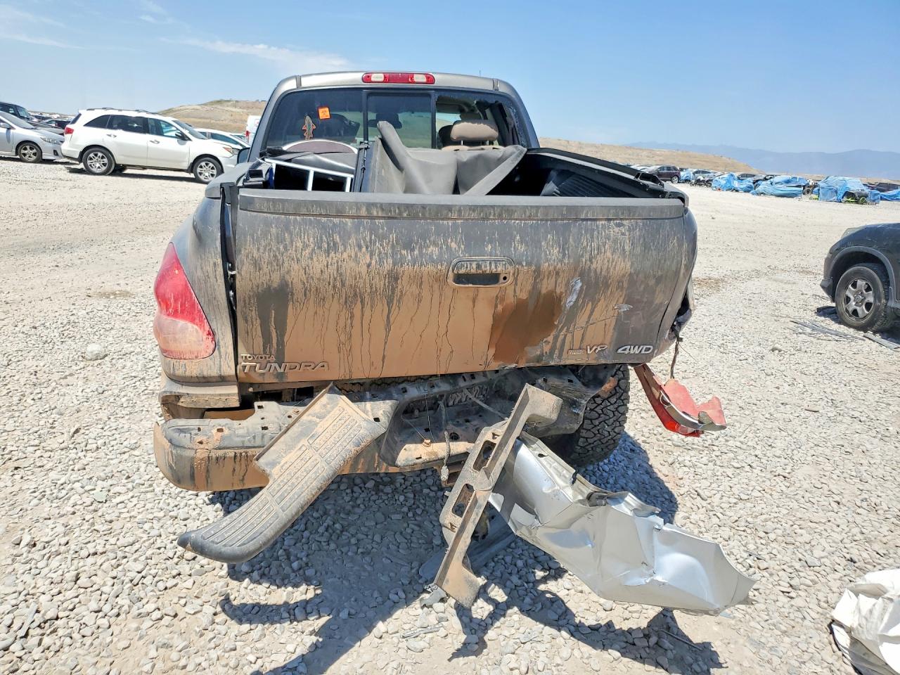 2004 Toyota Tundra Access Cab Limited Tan vin: 5TBBT481X4S445992