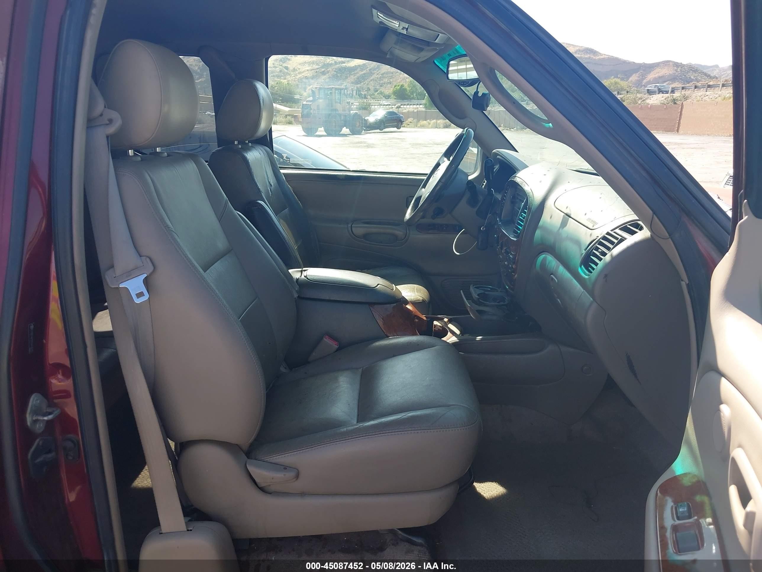 2005 Toyota Tundra Limited V8 Red vin: 5TBBT481X5S459215