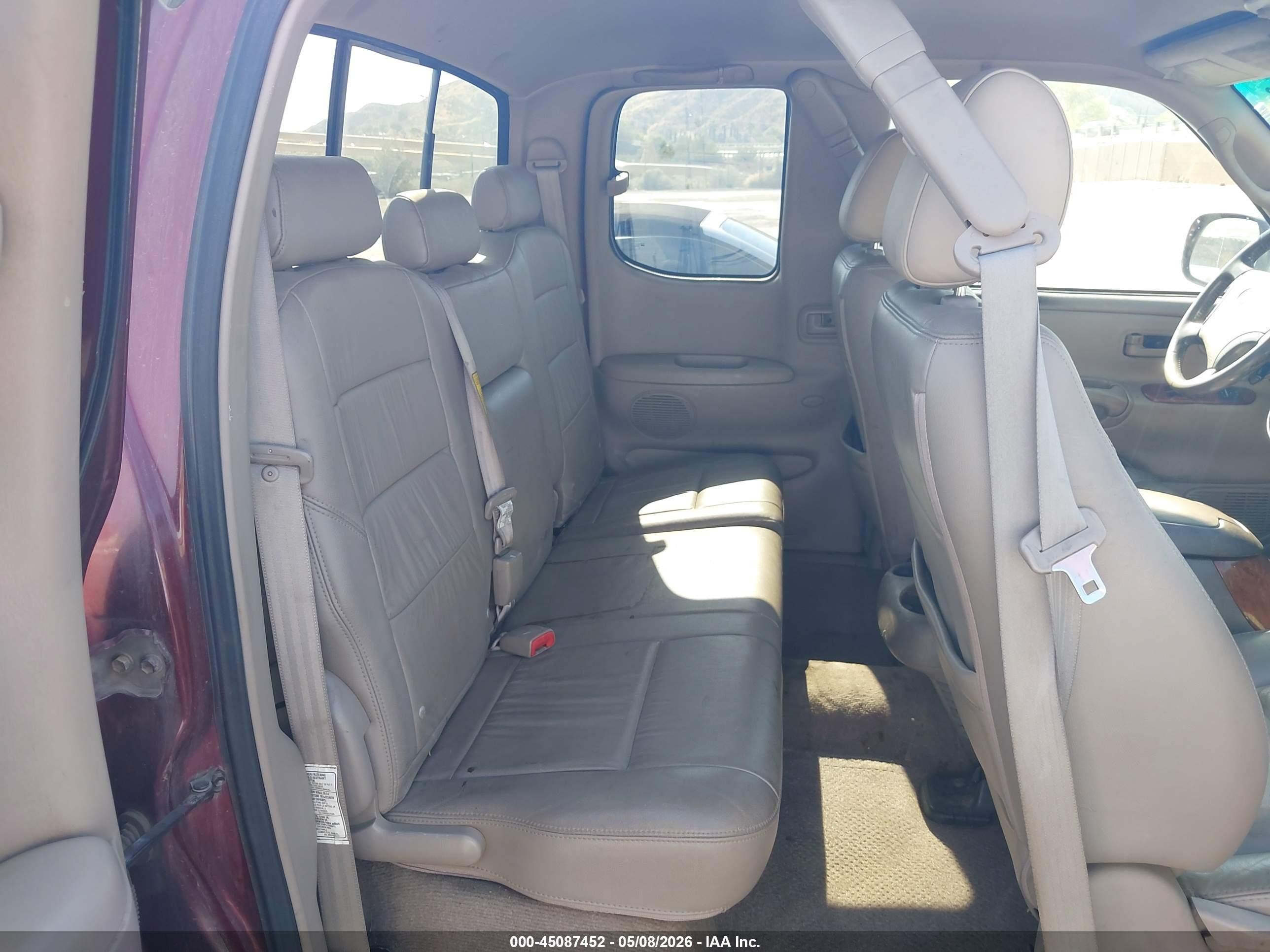 2005 Toyota Tundra Limited V8 Red vin: 5TBBT481X5S459215