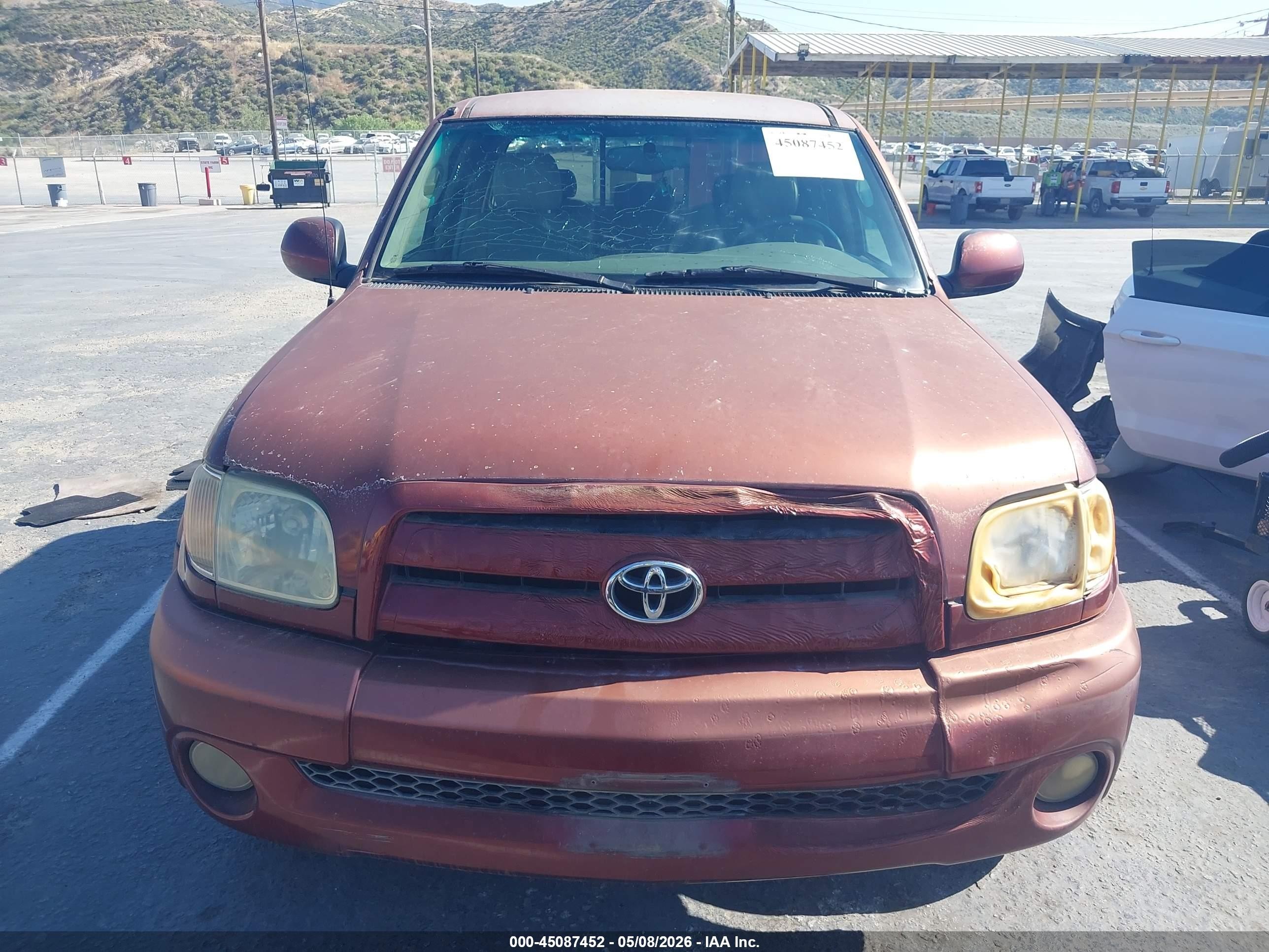2005 Toyota Tundra Limited V8 Red vin: 5TBBT481X5S459215