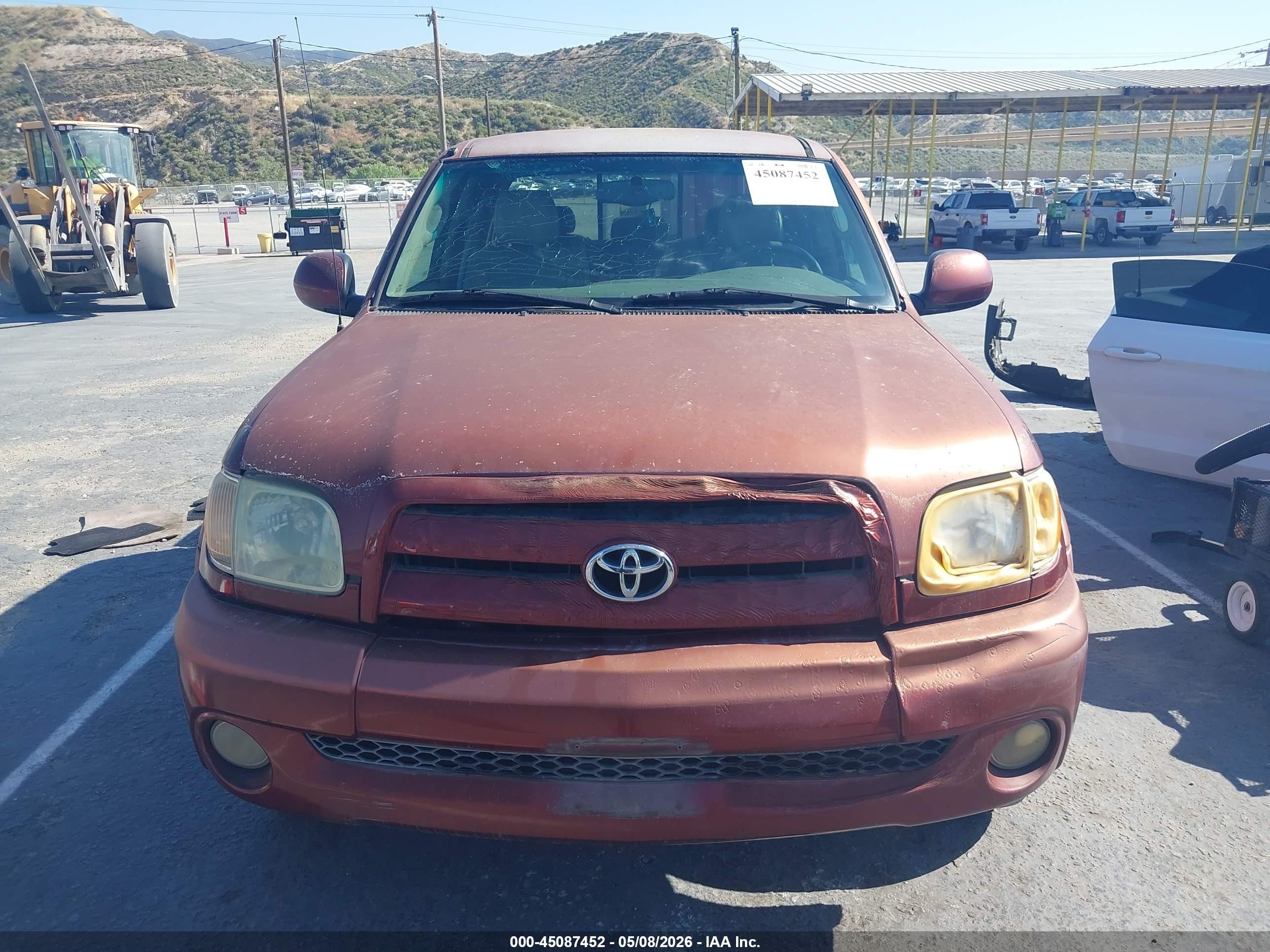 2005 Toyota Tundra Limited V8 Red vin: 5TBBT481X5S459215