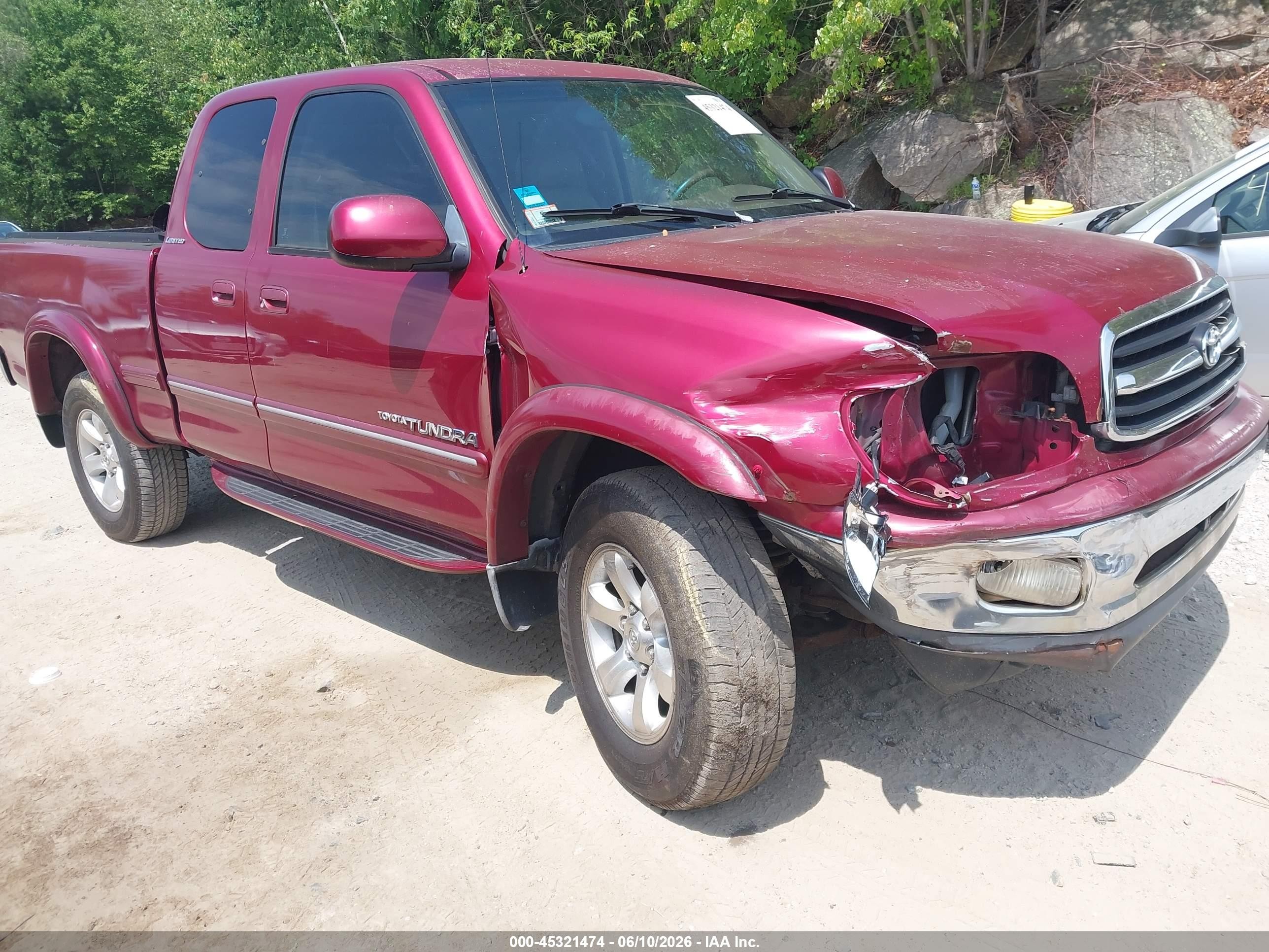 2000 Toyota Tundra Ltd V8 Burgundy vin: 5TBBT481XYS026370