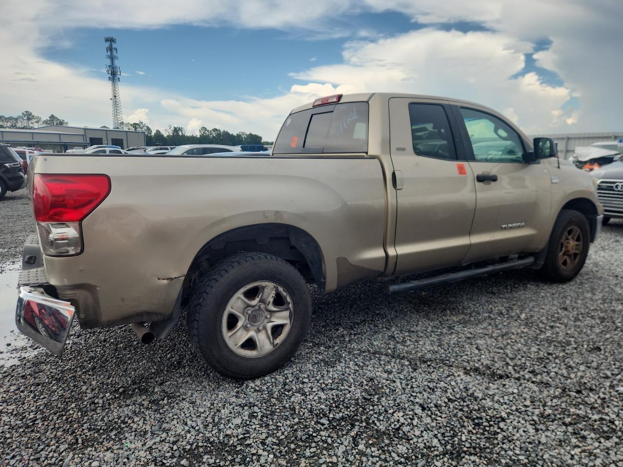 2007 Toyota Tundra Double Cab Sr5 Beige vin: 5TBBT54117S453091