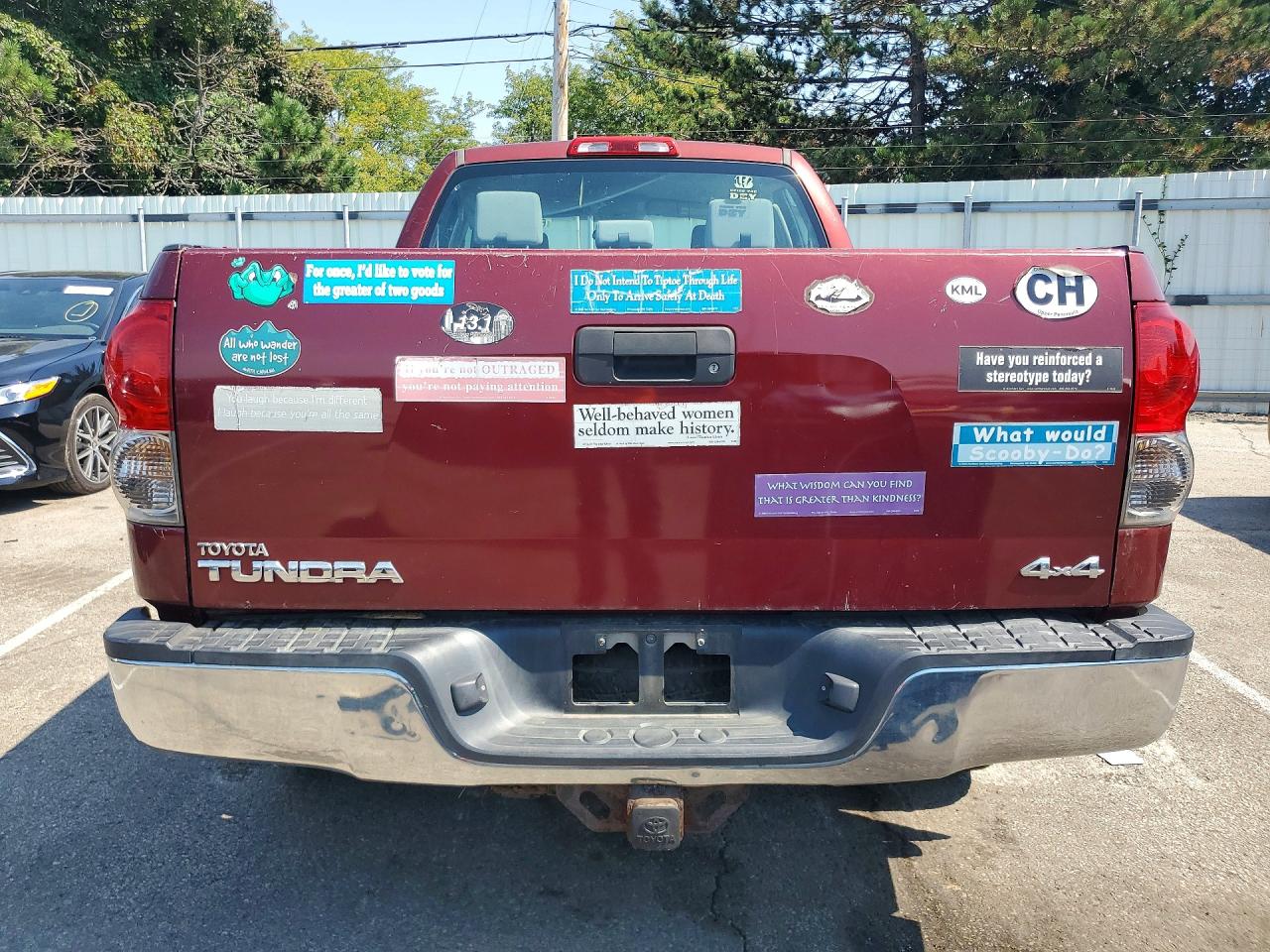 2008 Toyota Tundra Grade Темно-бордовый vin: 5TBBT54138S463087