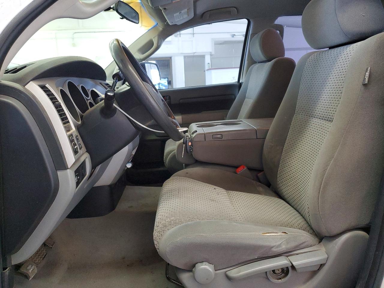 2007 Toyota Tundra Double Cab Sr5 White vin: 5TBBT54147S452629