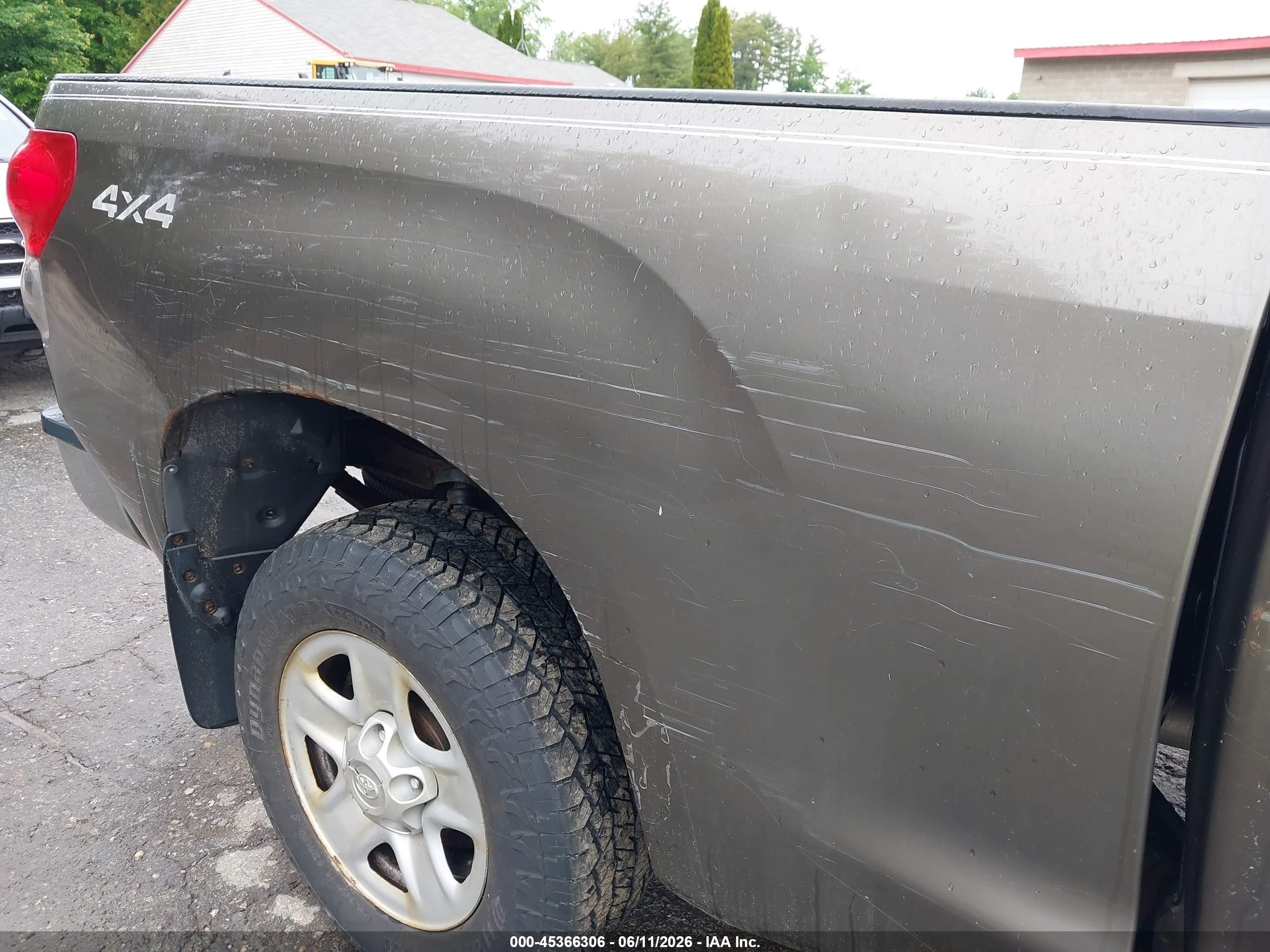 2008 Toyota Tundra Base 4.7l V8 Желто-коричневый vin: 5TBBT54148S463485