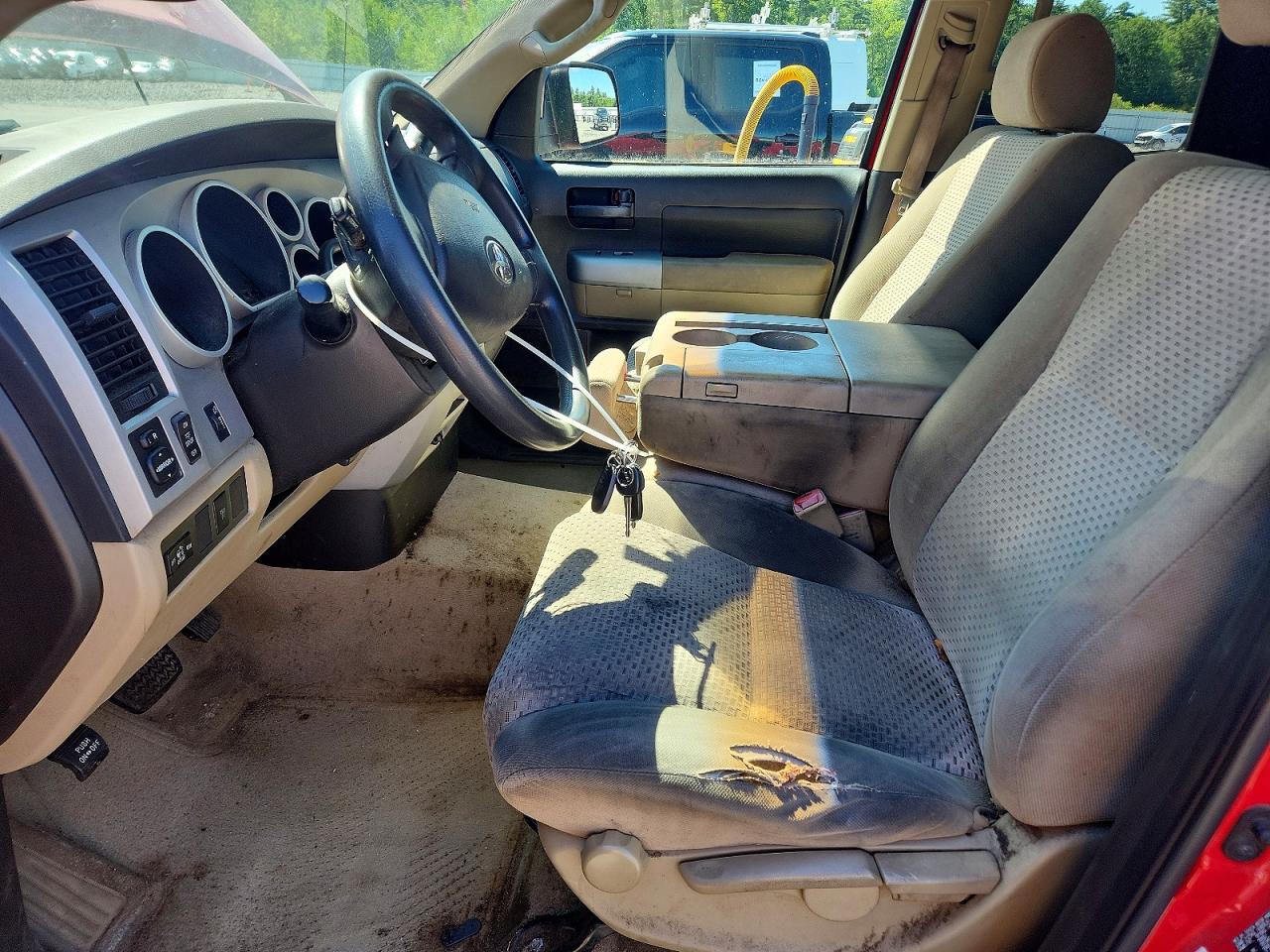 2007 Toyota Tundra Sr5 Red vin: 5TBBT54177S452995
