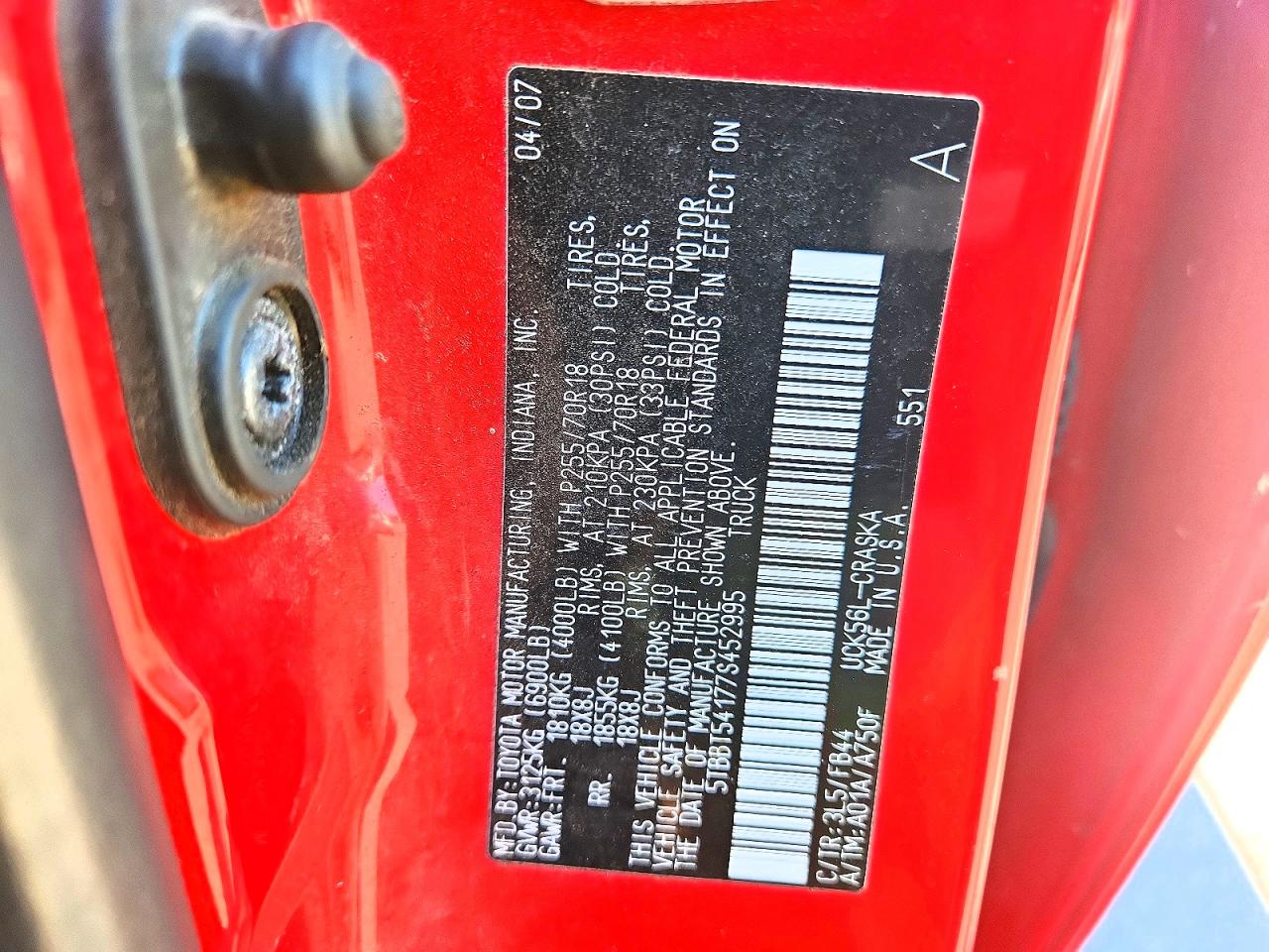 2007 Toyota Tundra Sr5 Red vin: 5TBBT54177S452995