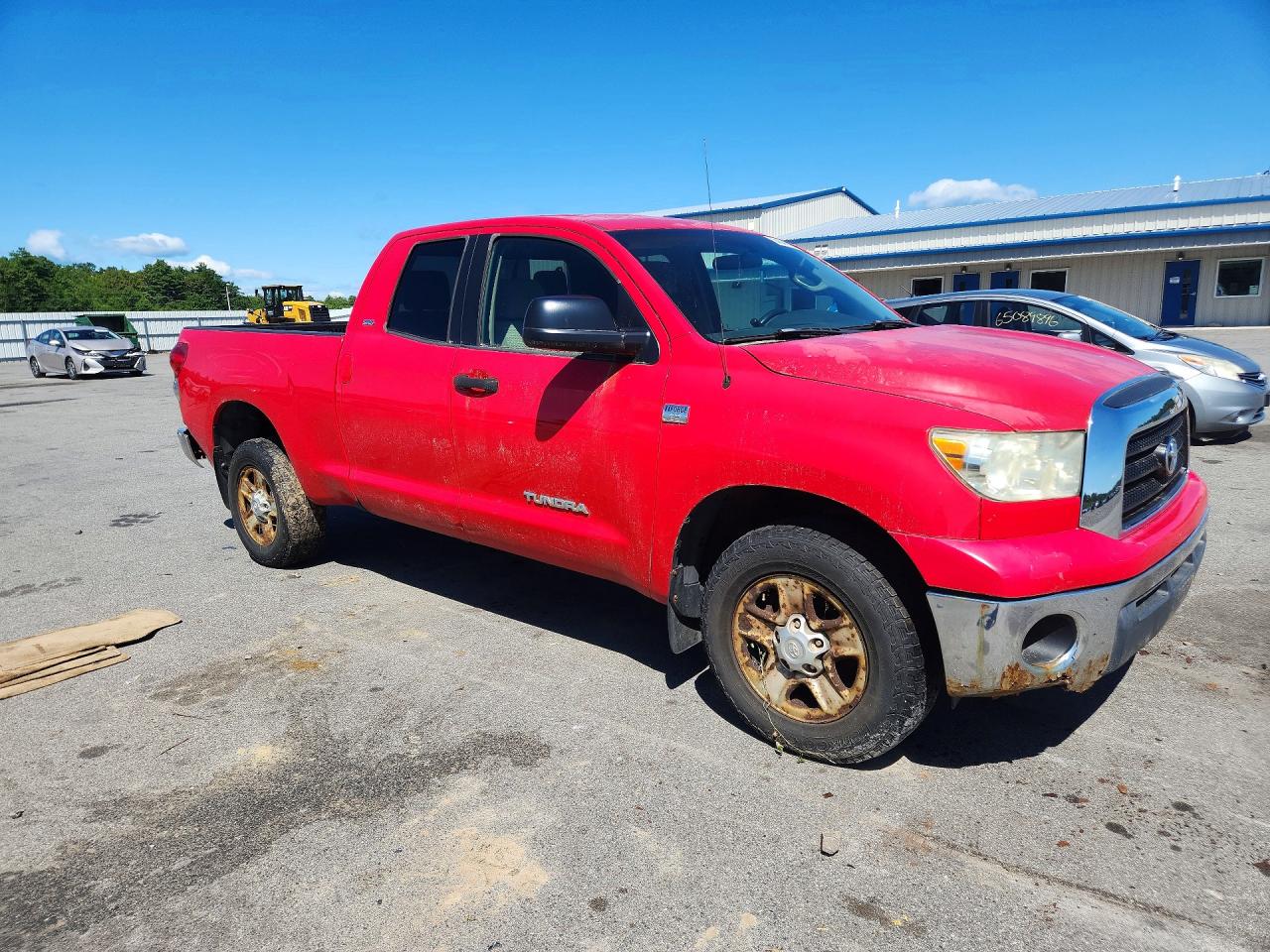 2007 Toyota Tundra Sr5 Red vin: 5TBBT54177S452995