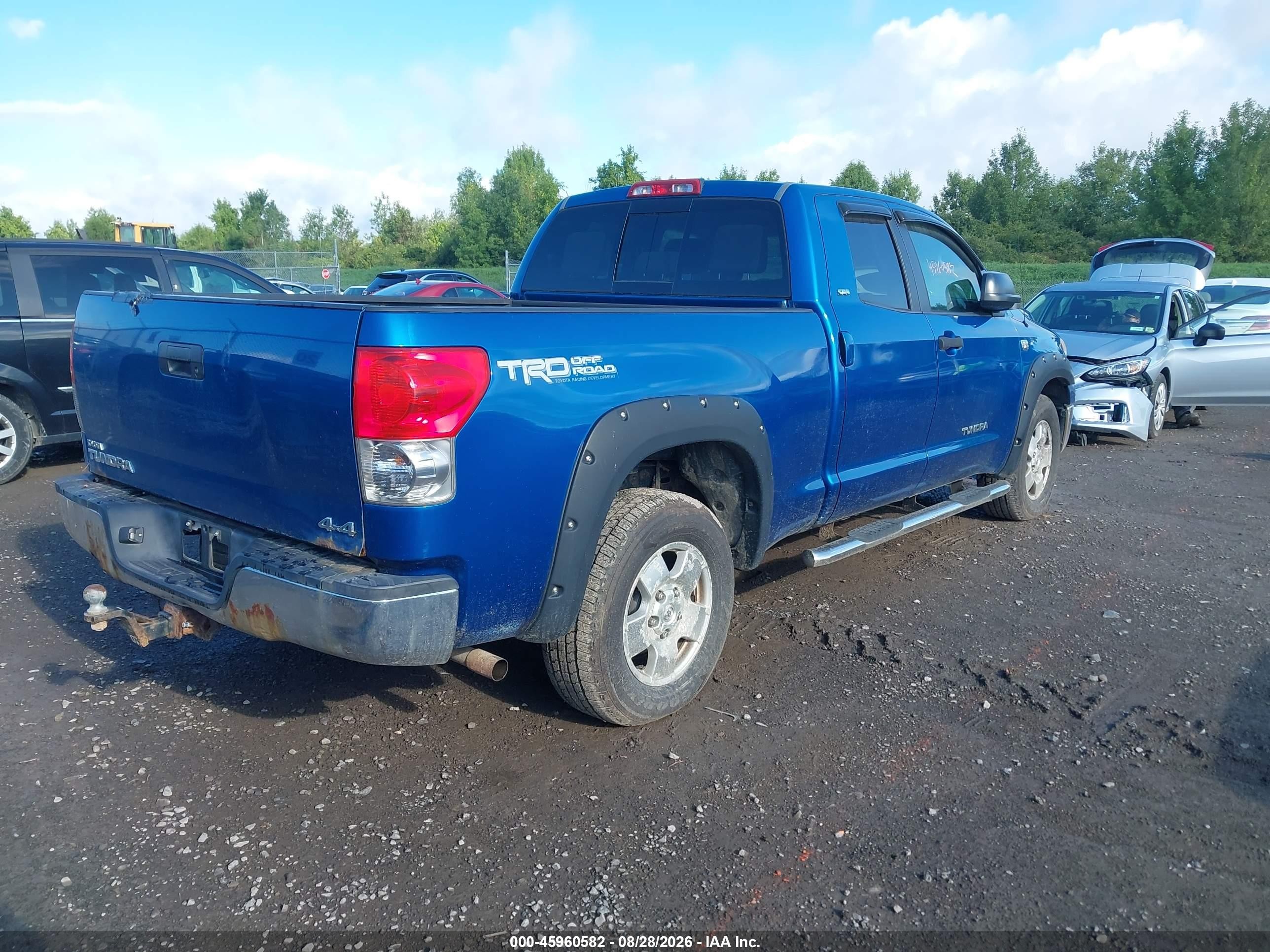 2007 Toyota Tundra Sr5 4.7l V8 Blue vin: 5TBBT54197S456580